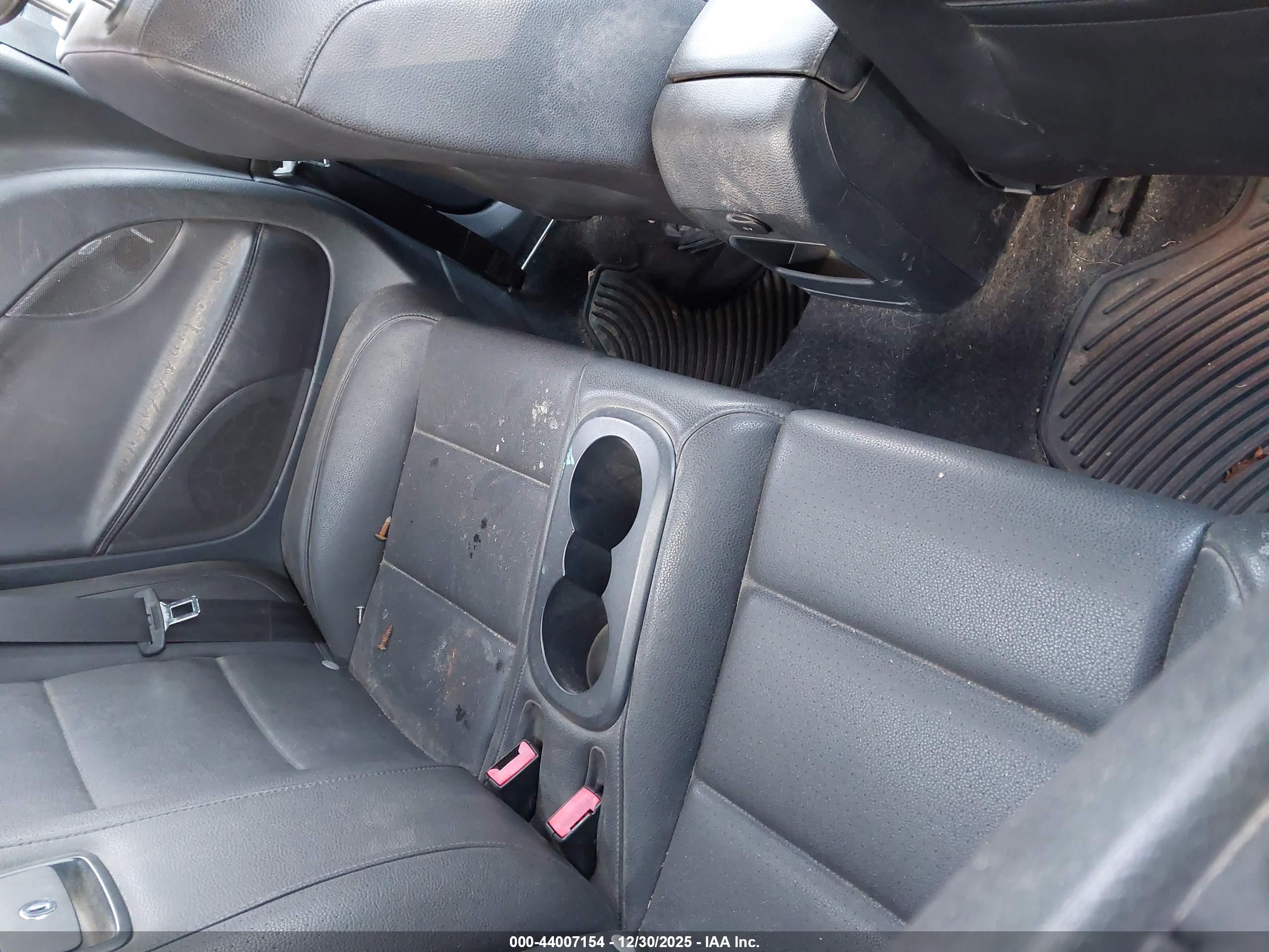 VOLKSWAGEN EOS image 8