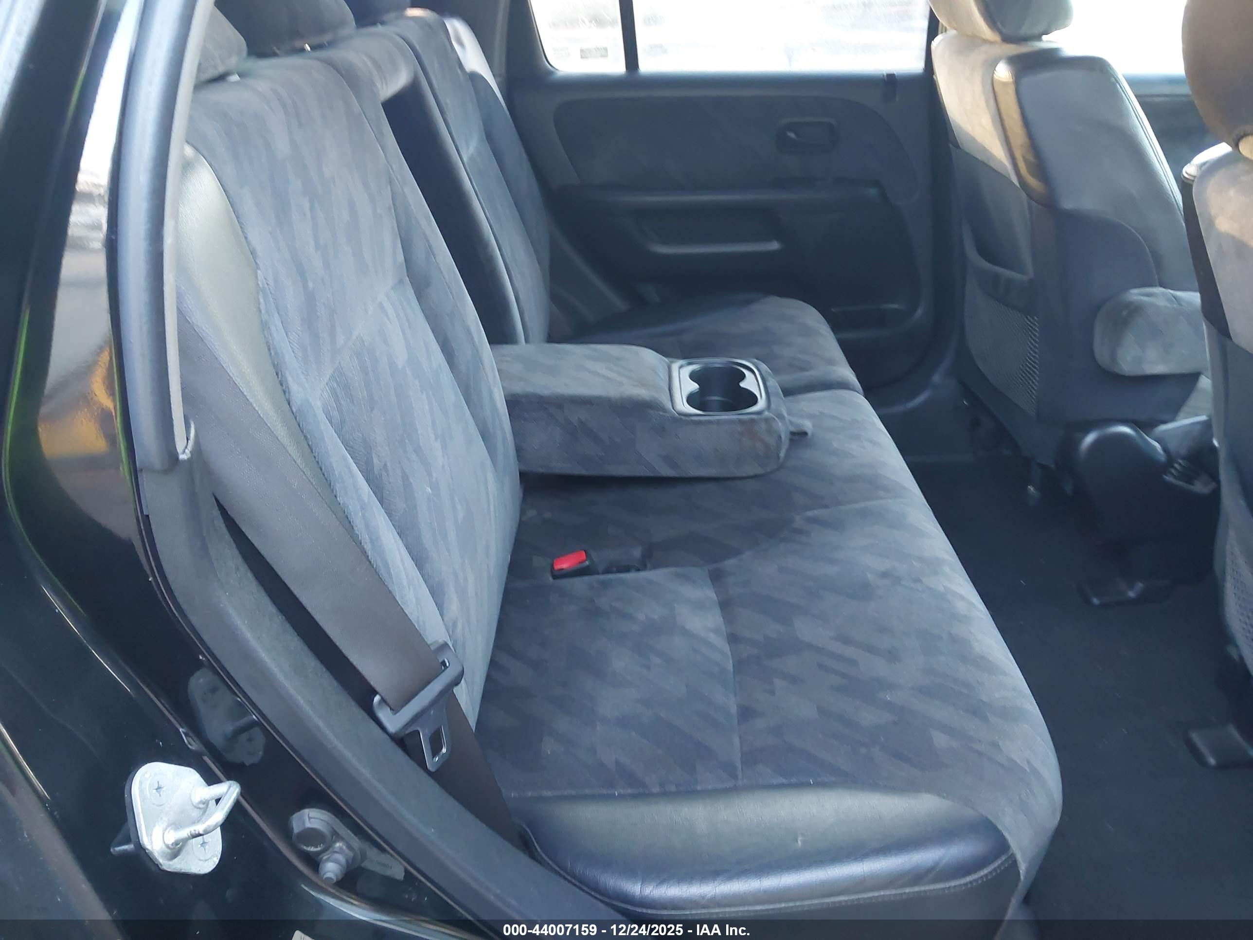 HONDA CR-V image 8