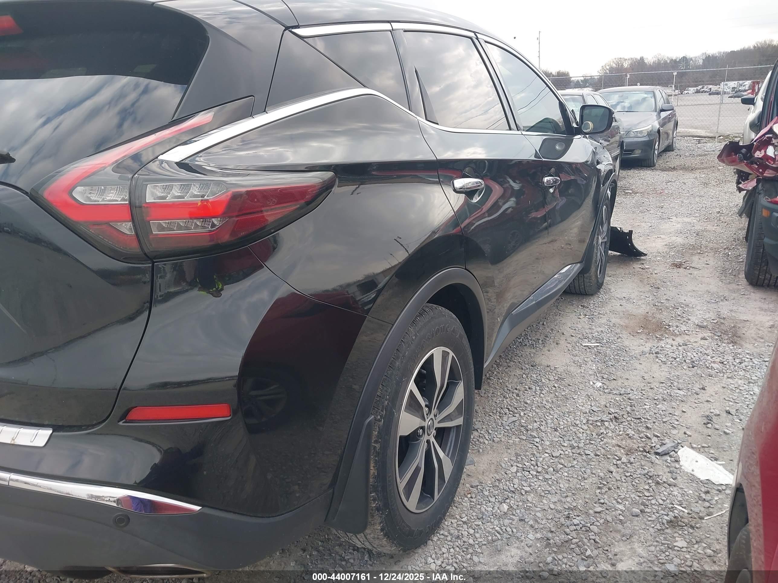 NISSAN MURANO image 4