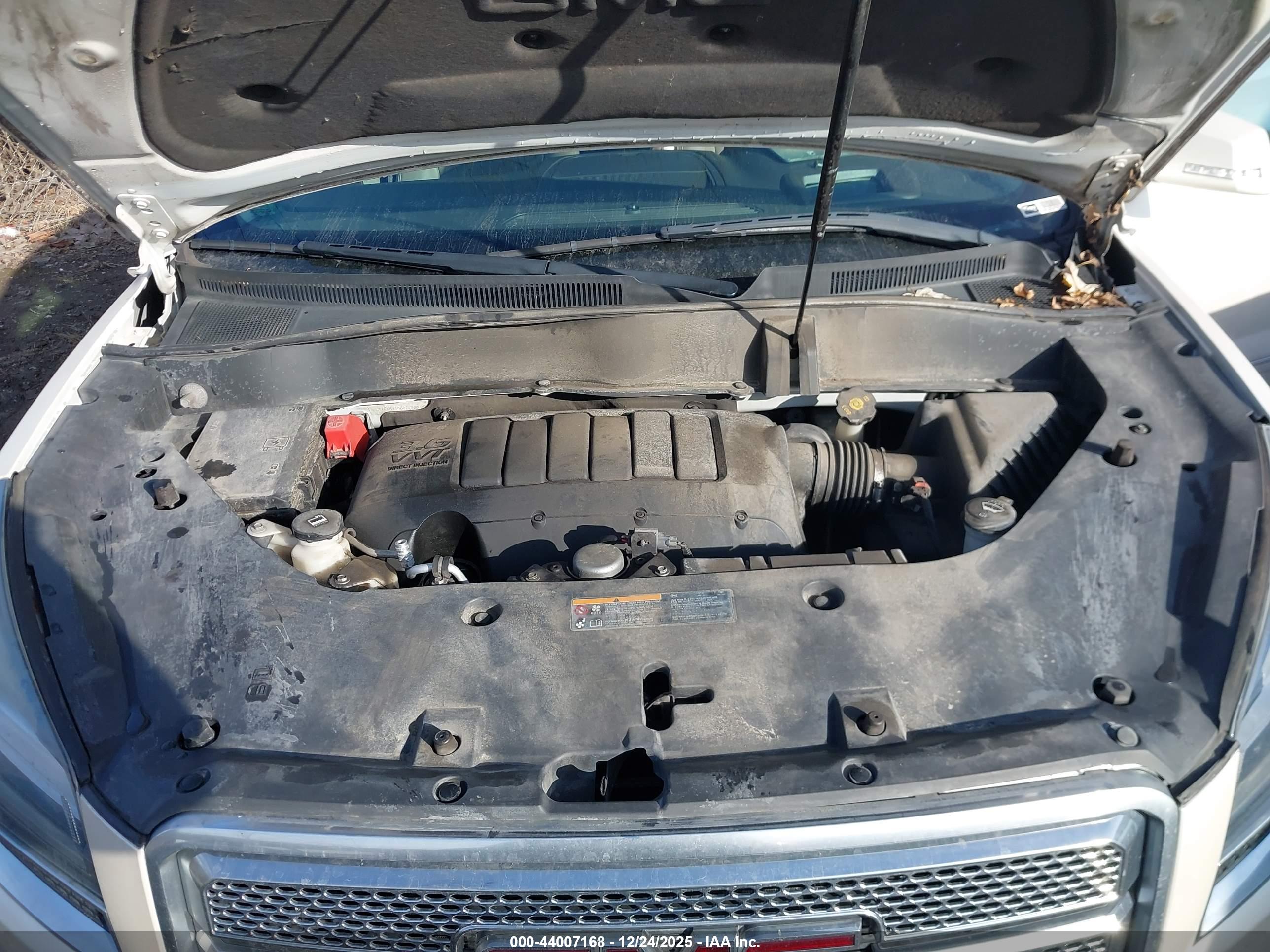 GMC ACADIA image 10