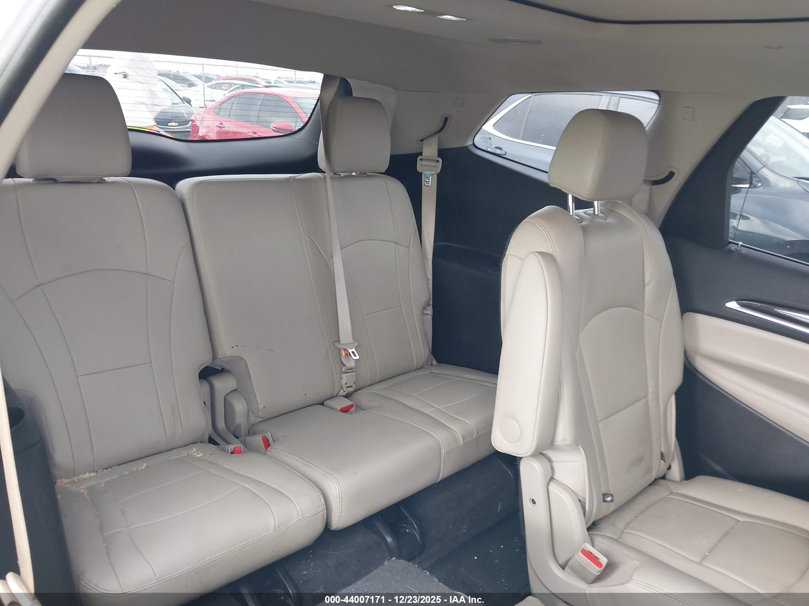 BUICK ENCLAVE image 8