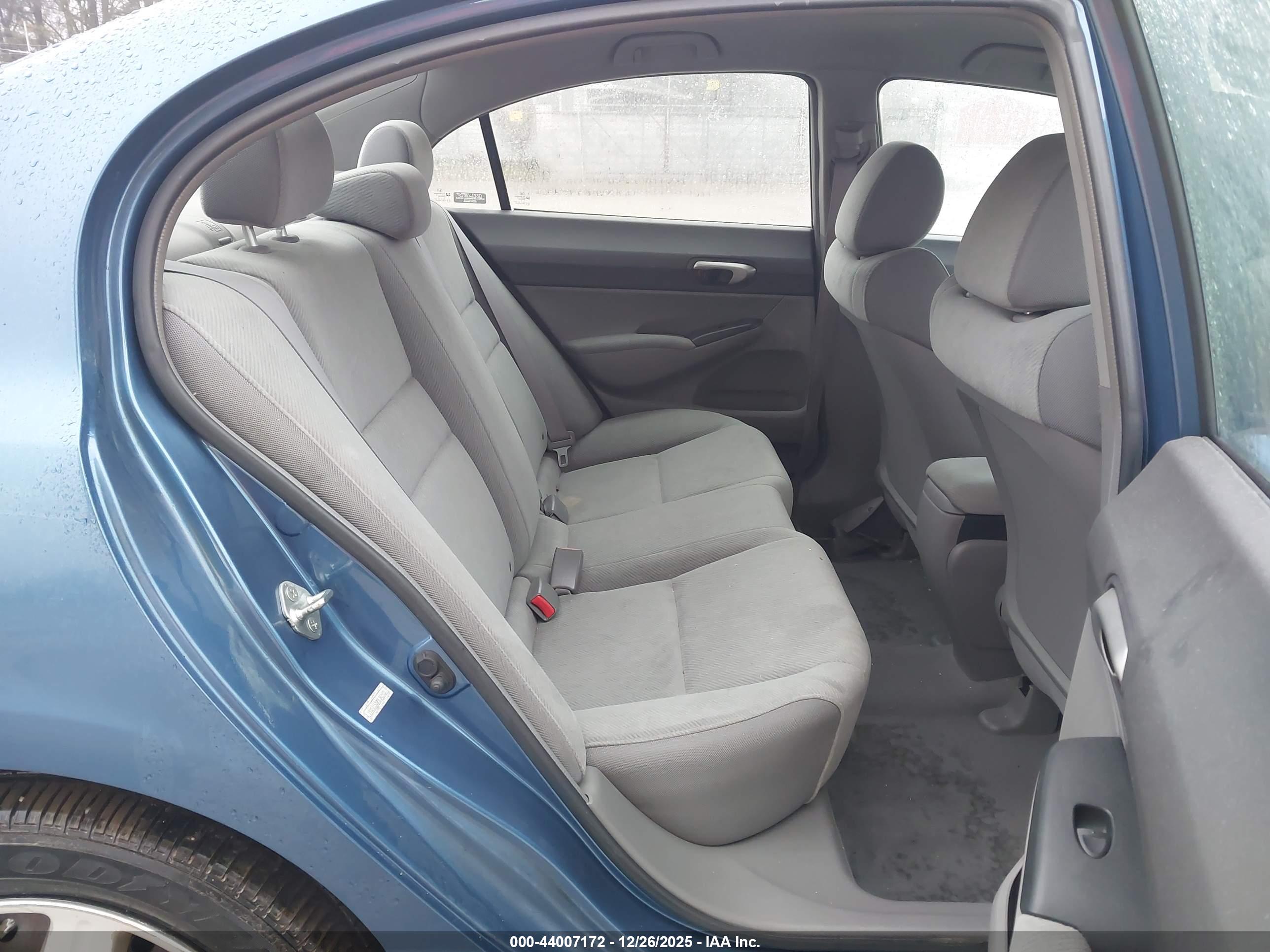 HONDA CIVIC image 8