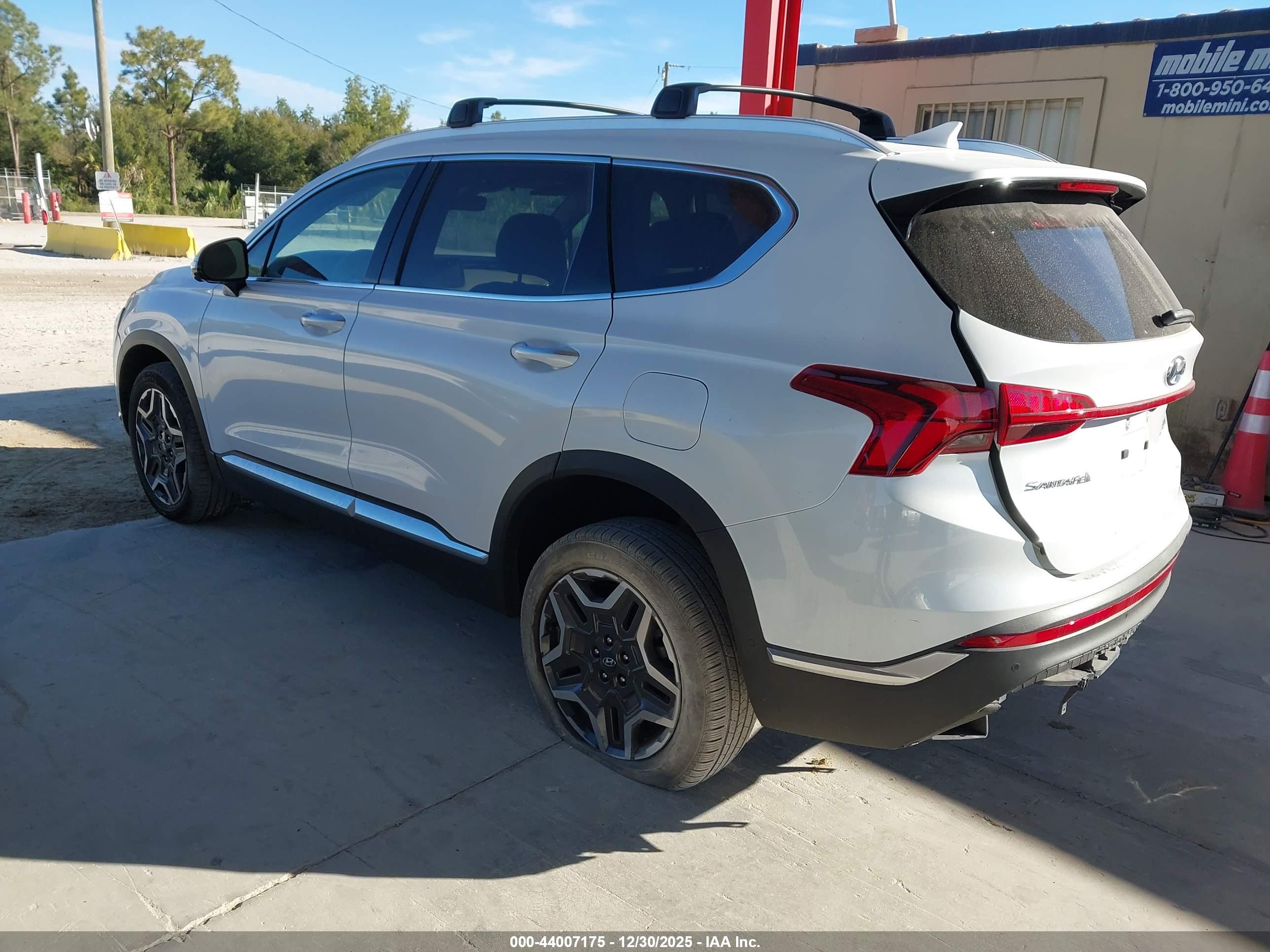 HYUNDAI SANTA image 3