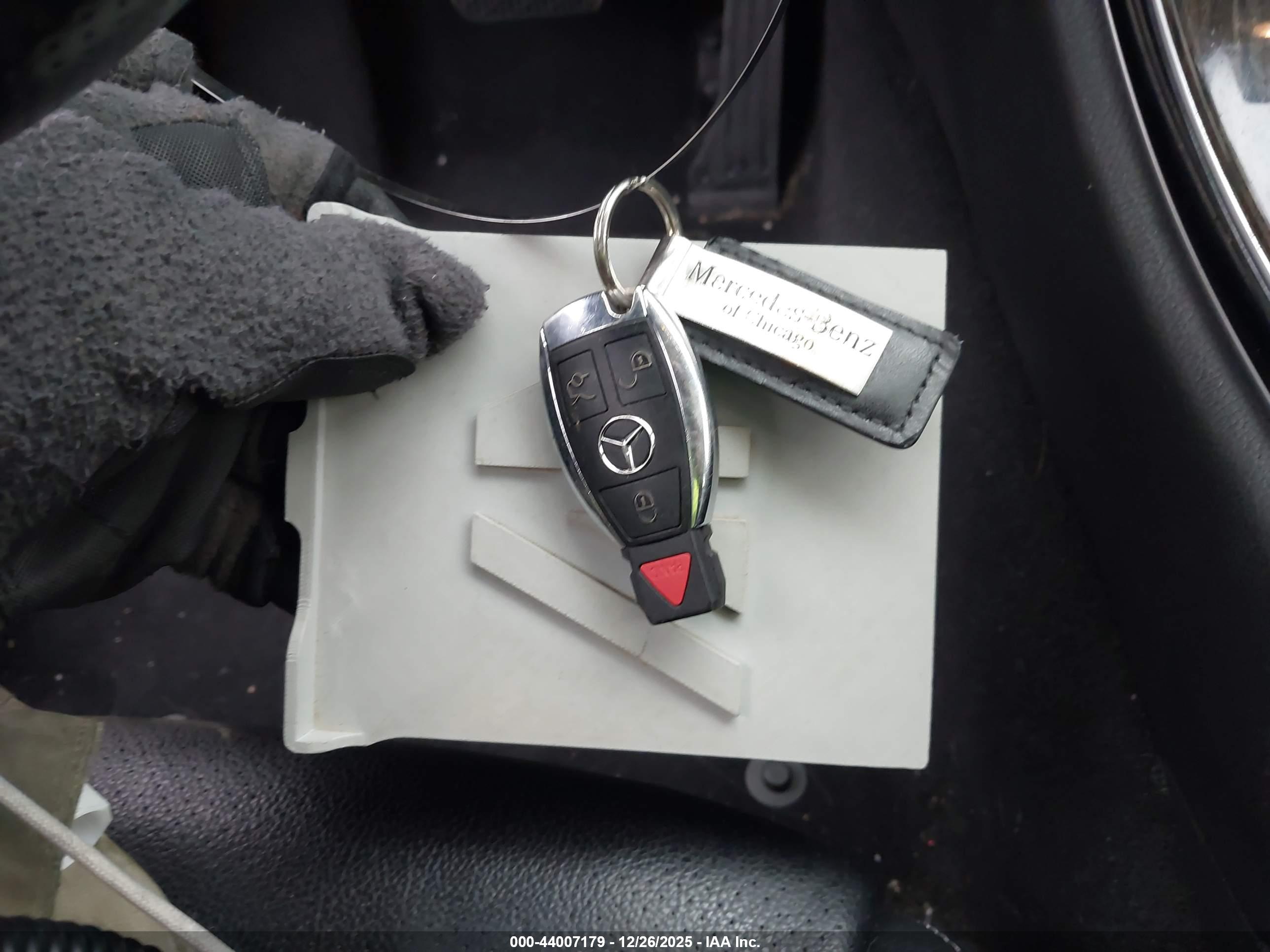 MERCEDES-BENZ C image 11