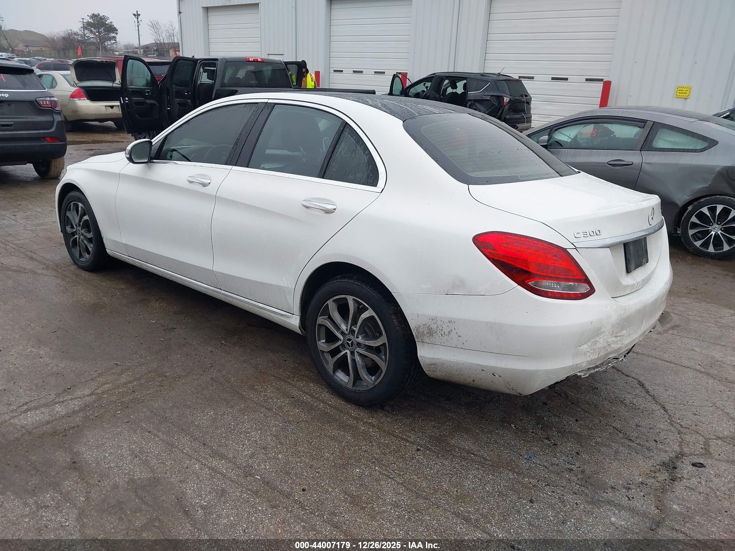 MERCEDES-BENZ C image 3