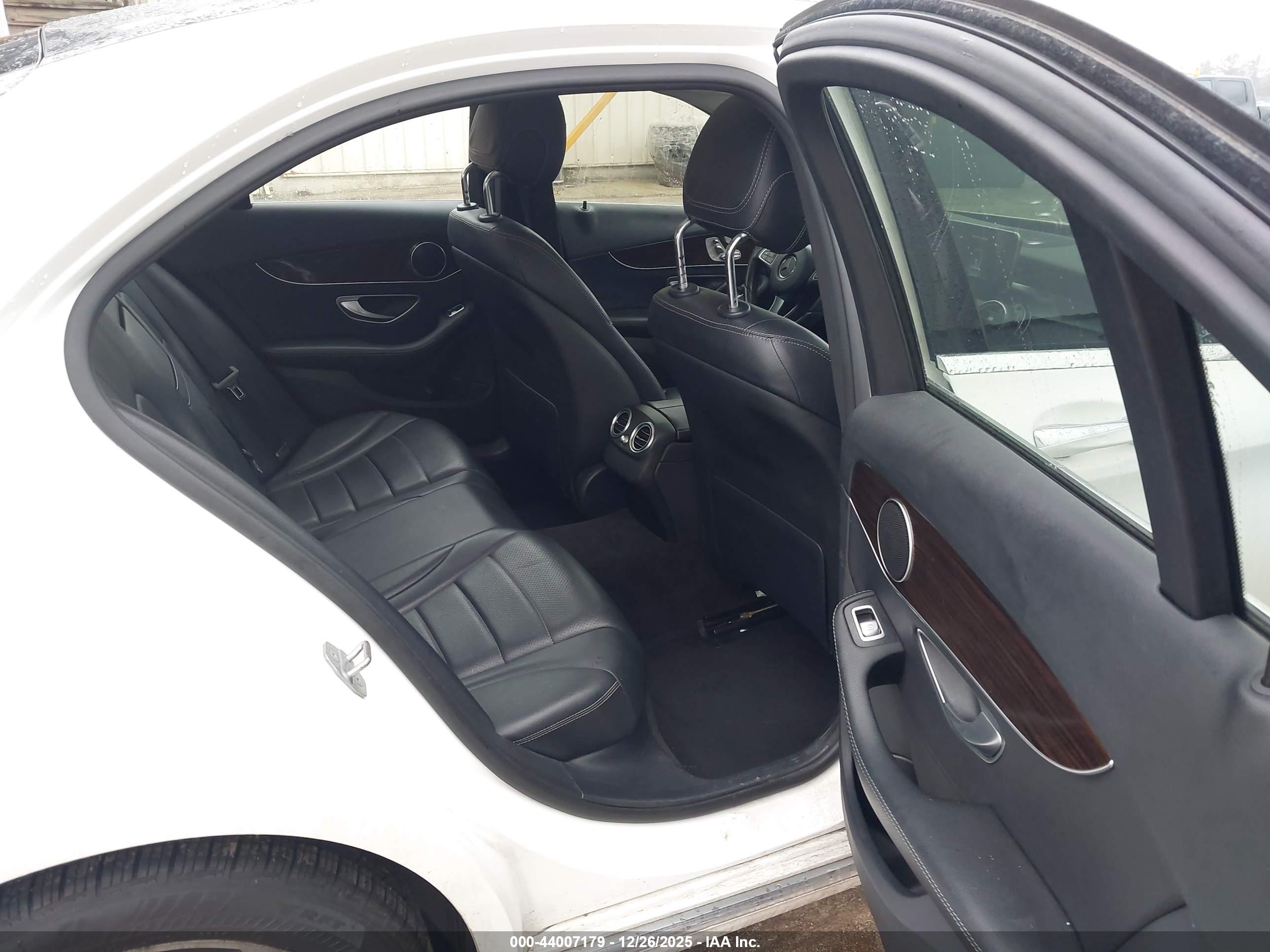 MERCEDES-BENZ C image 8