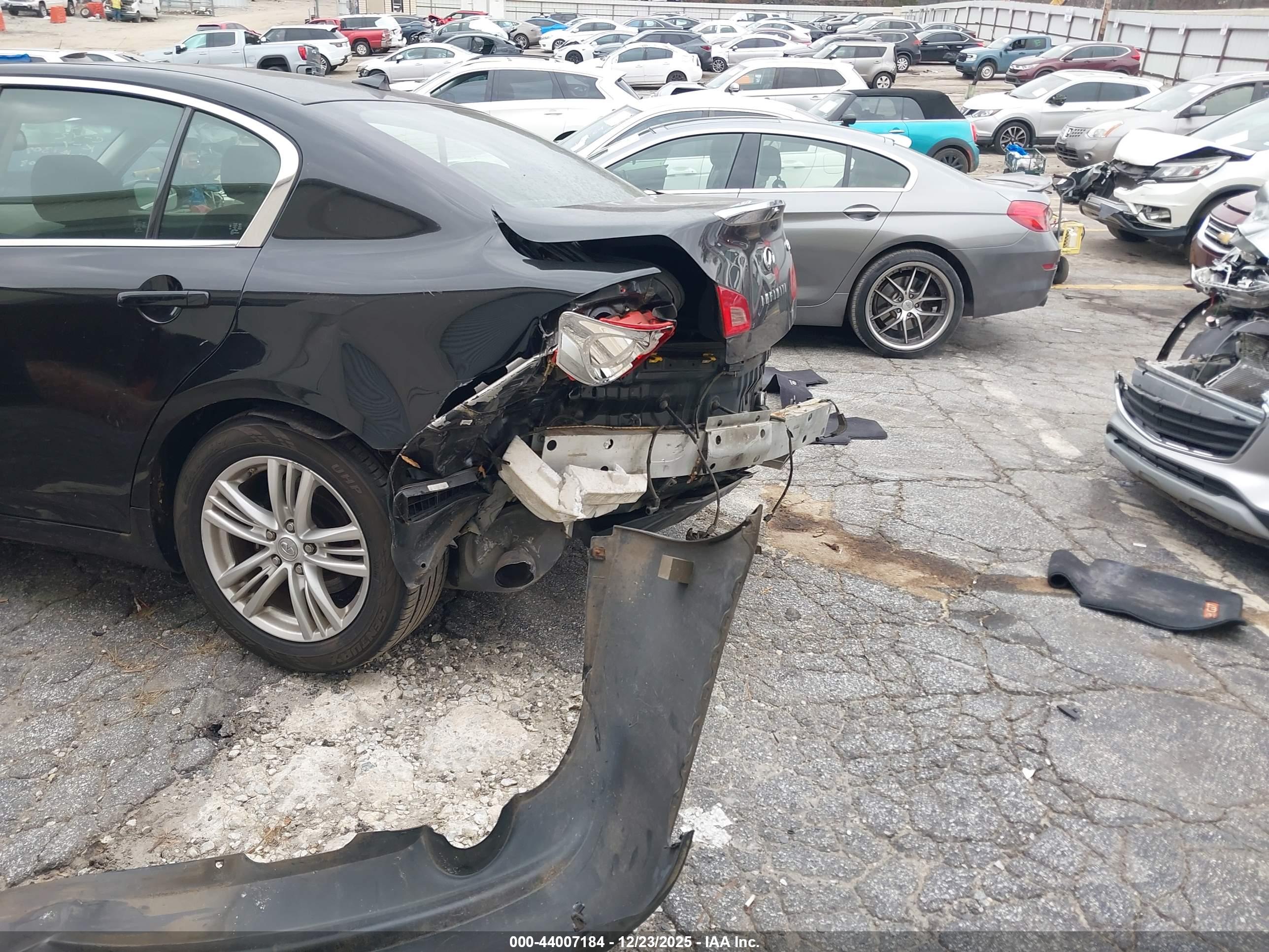 INFINITI G37 image 6