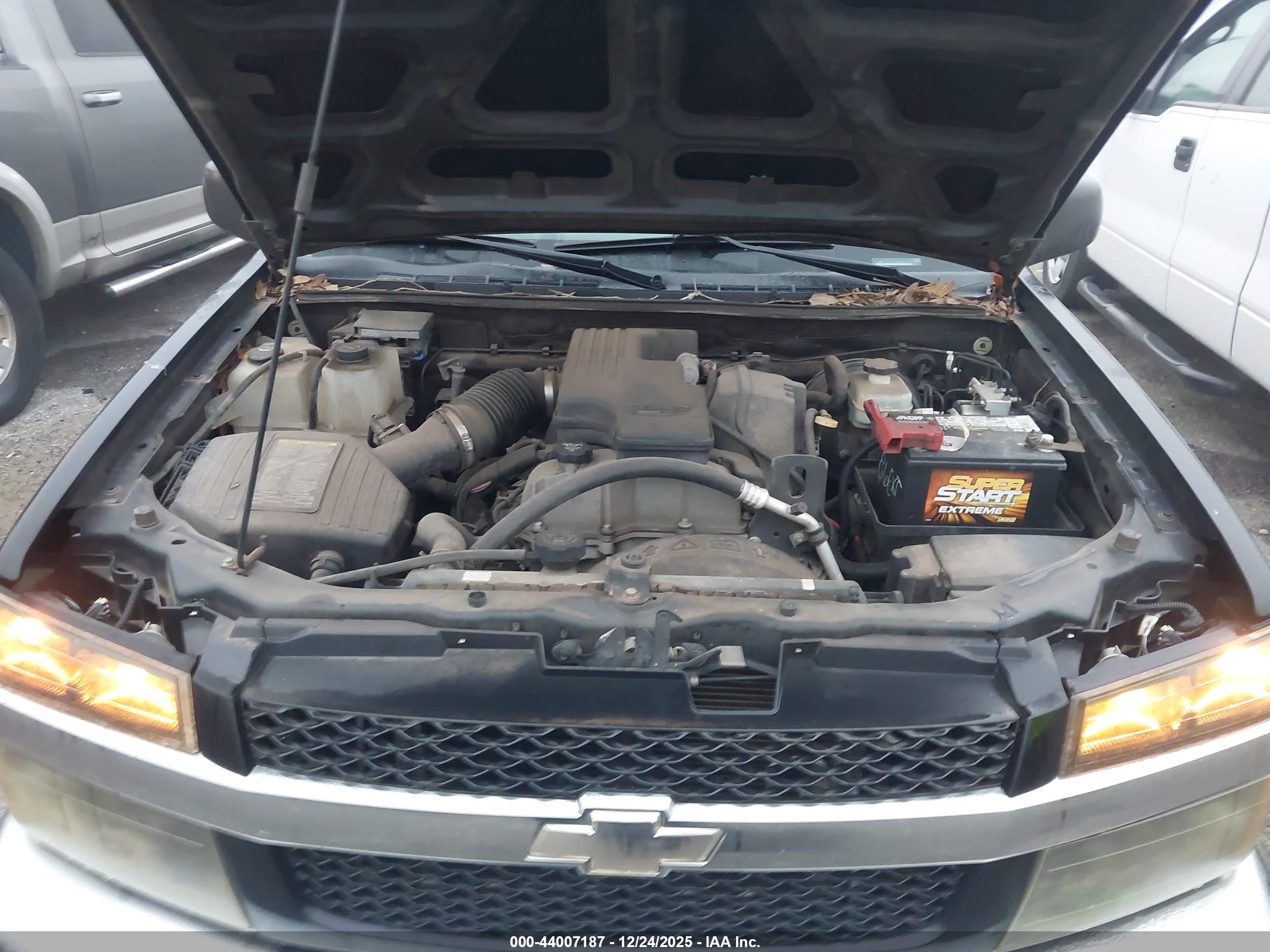 CHEVROLET COLORADO image 10