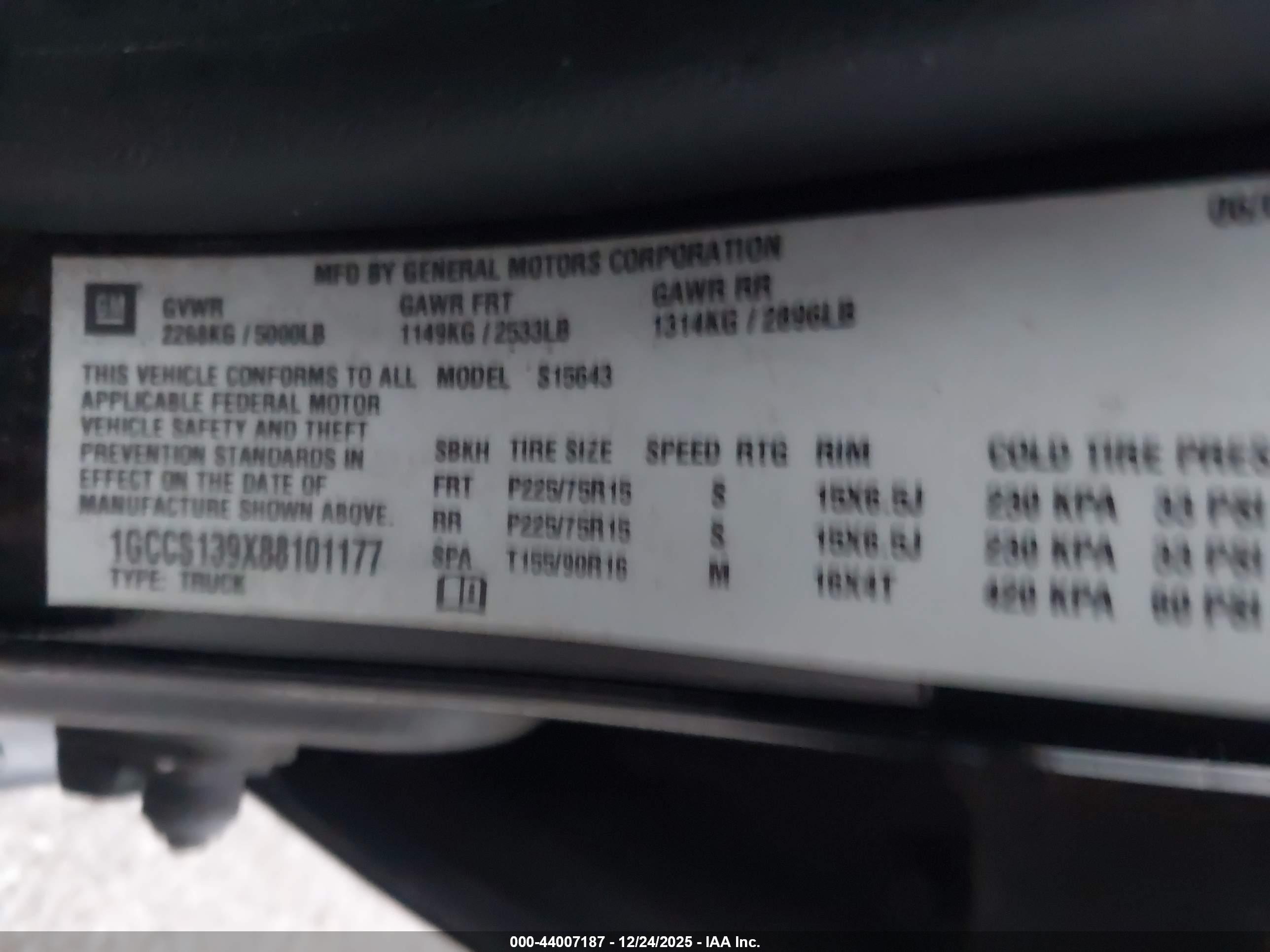 CHEVROLET COLORADO image 9