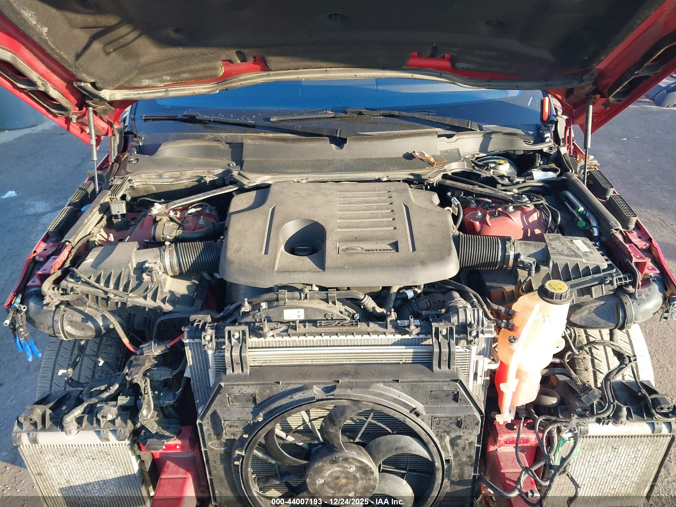 LAND ROVER image 10
