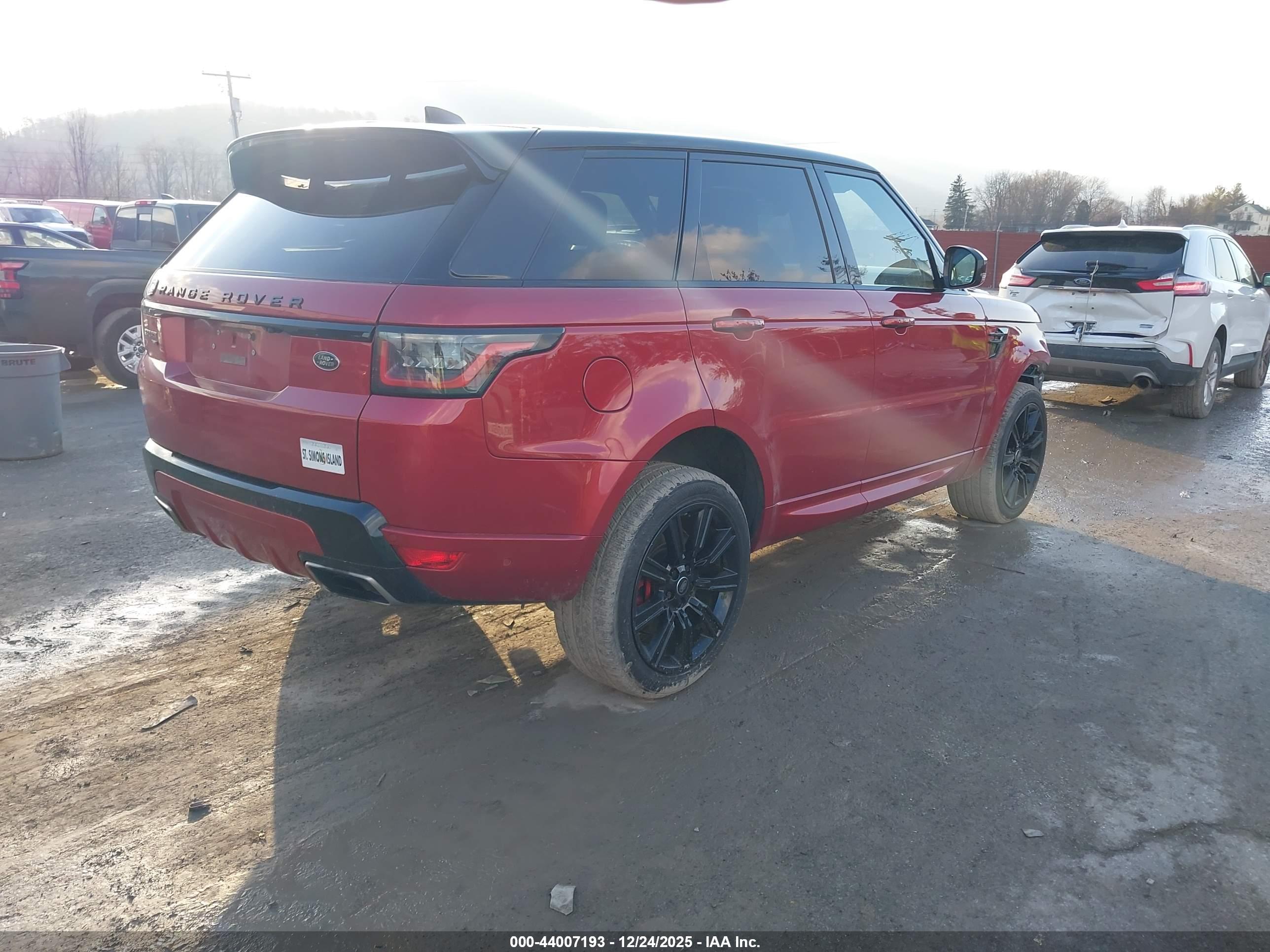 LAND ROVER image 4