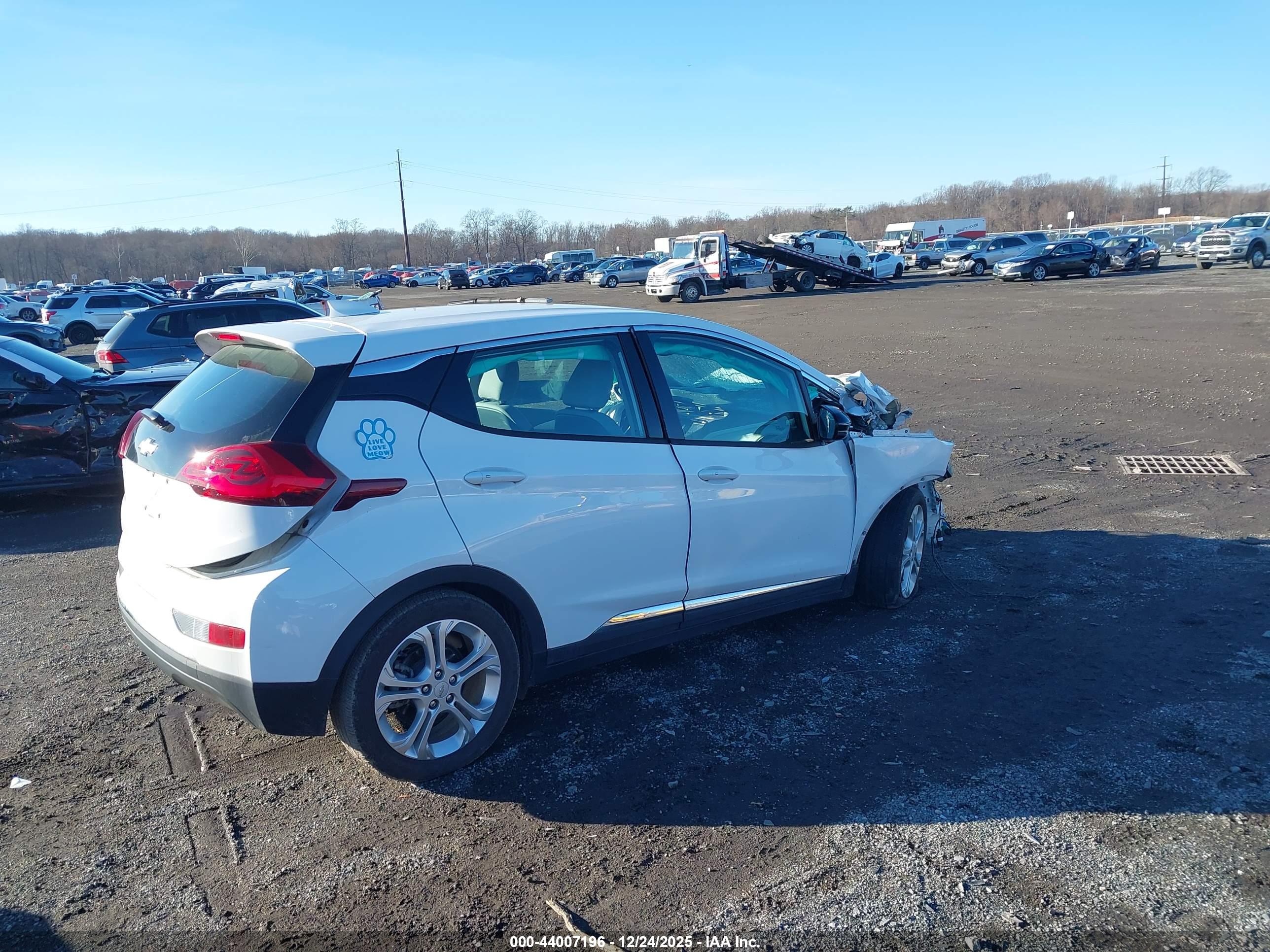 CHEVROLET BOLT image 4