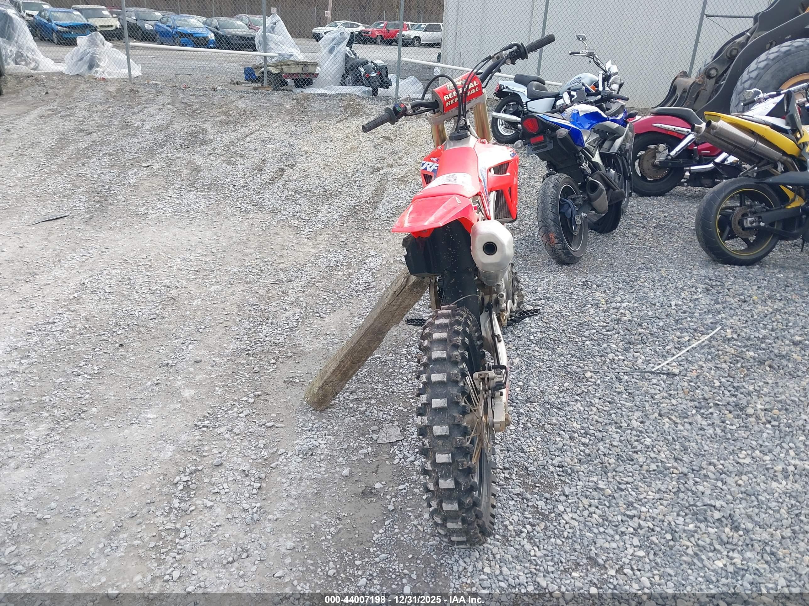 HONDA CRF450 image 6