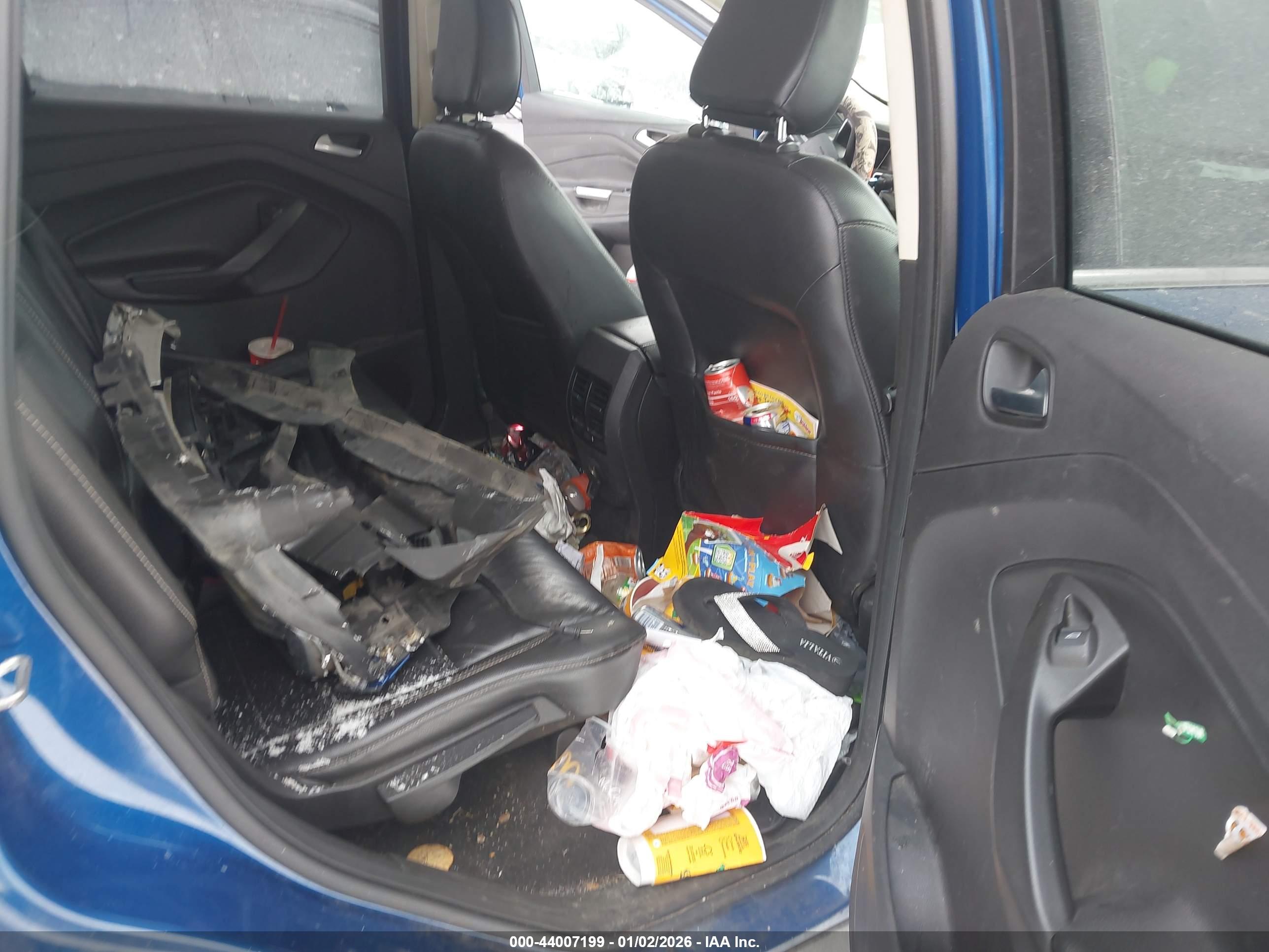 FORD ESCAPE image 8