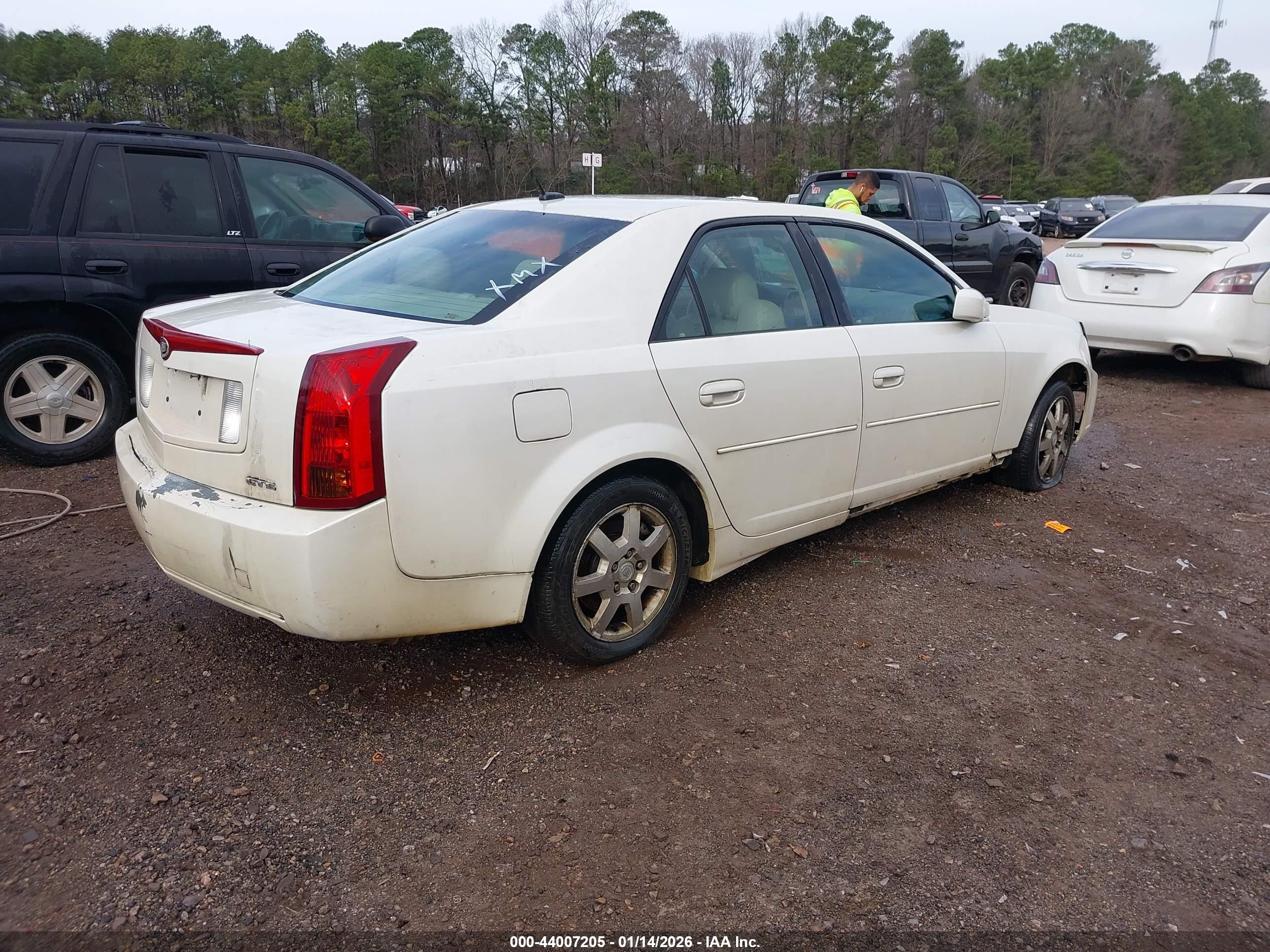 CADILLAC CTS image 4