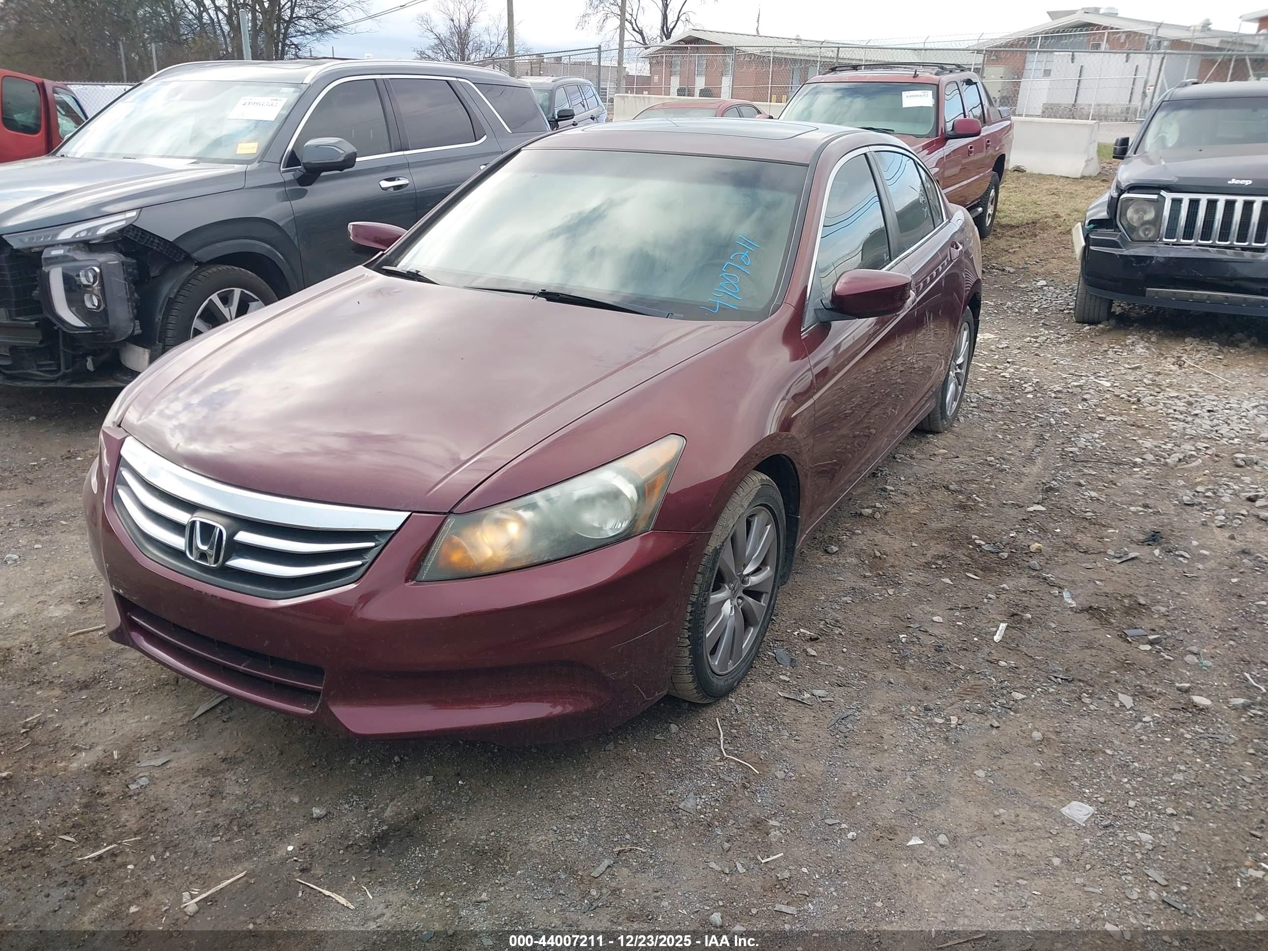 HONDA ACCORD image 2