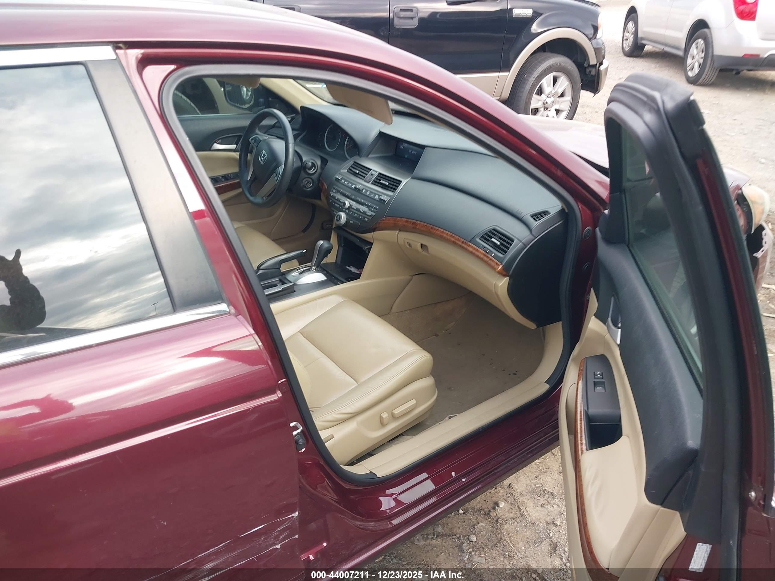 HONDA ACCORD image 5