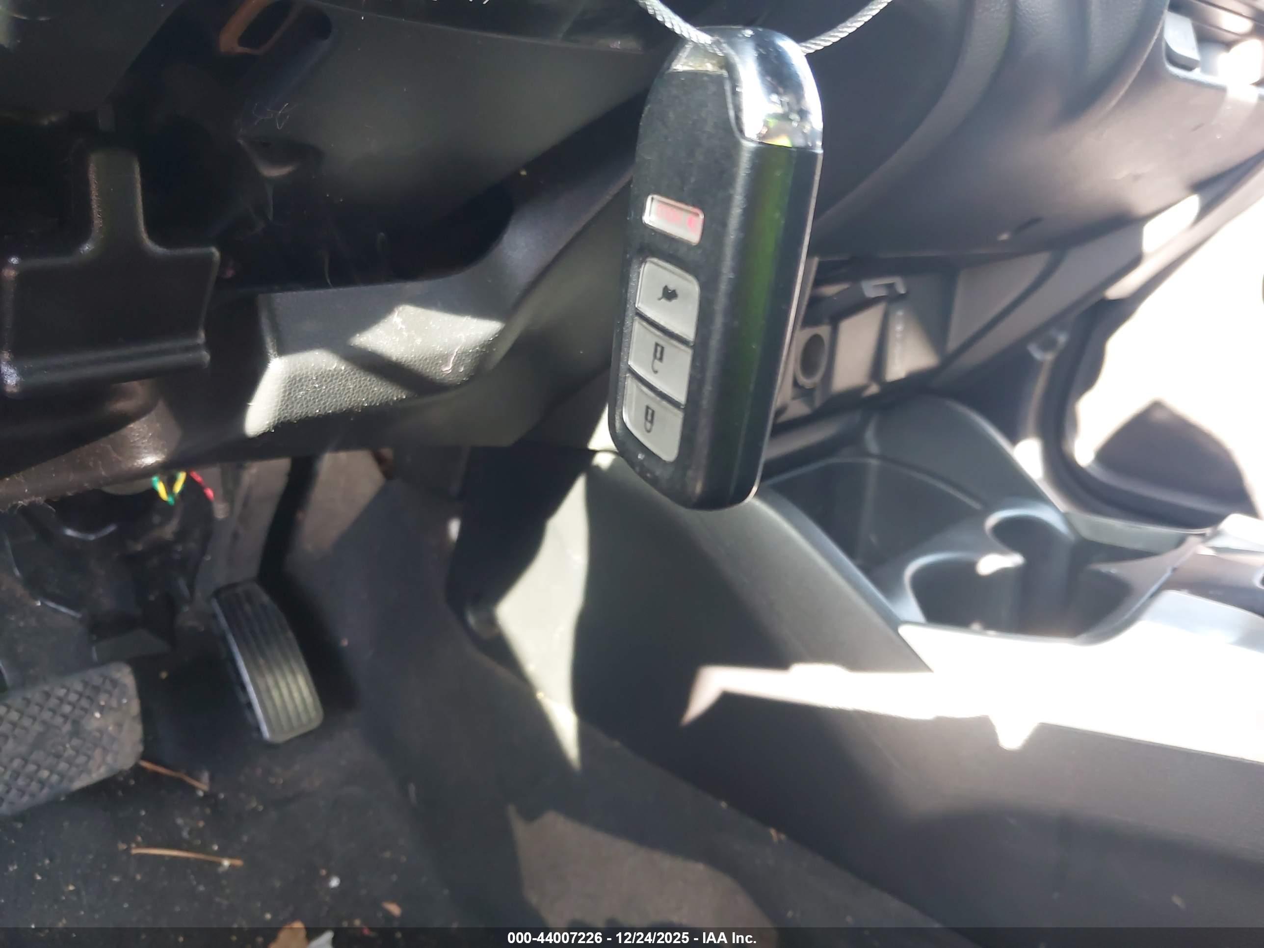 HONDA FIT image 11