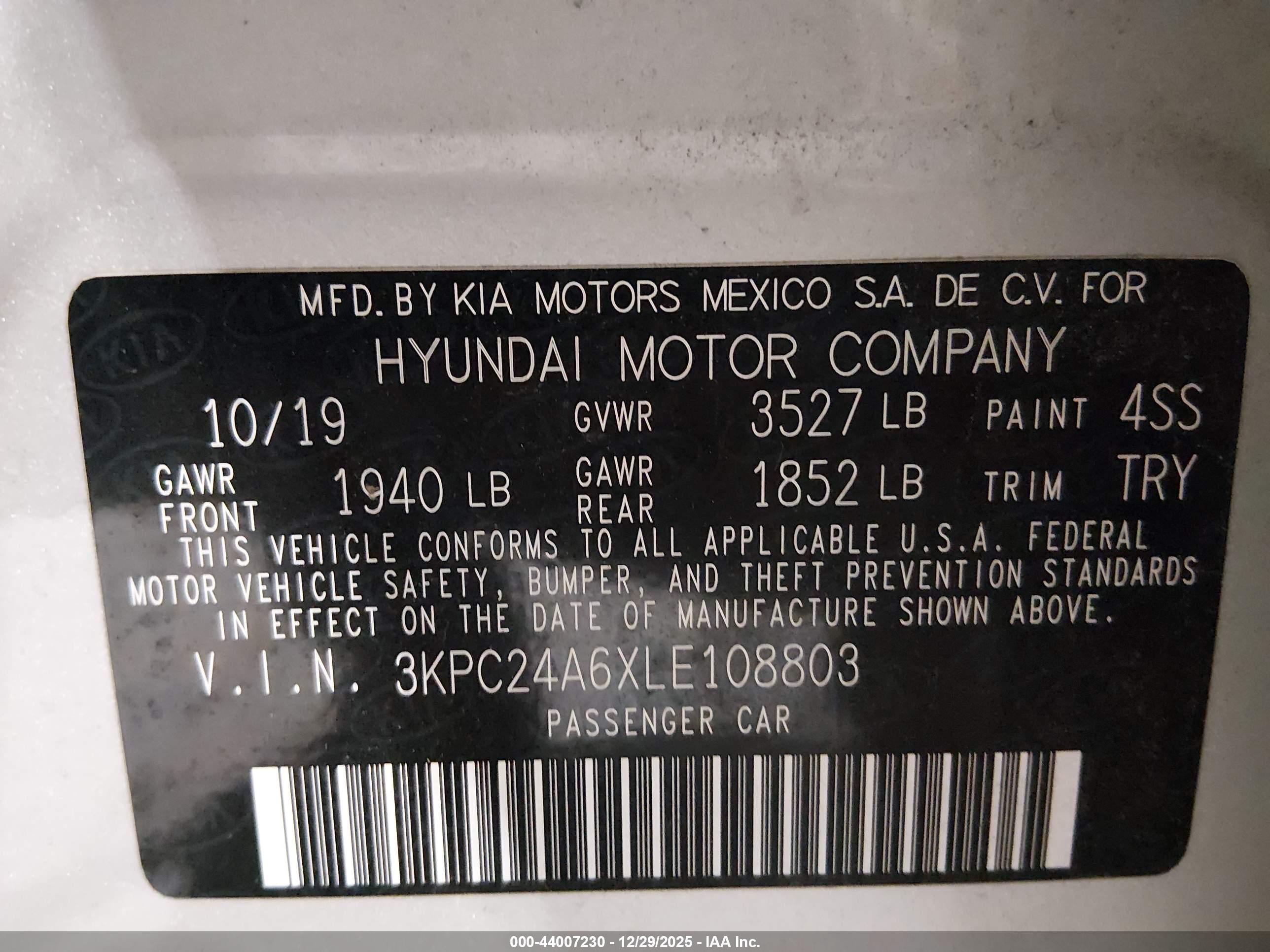 HYUNDAI ACCENT image 9