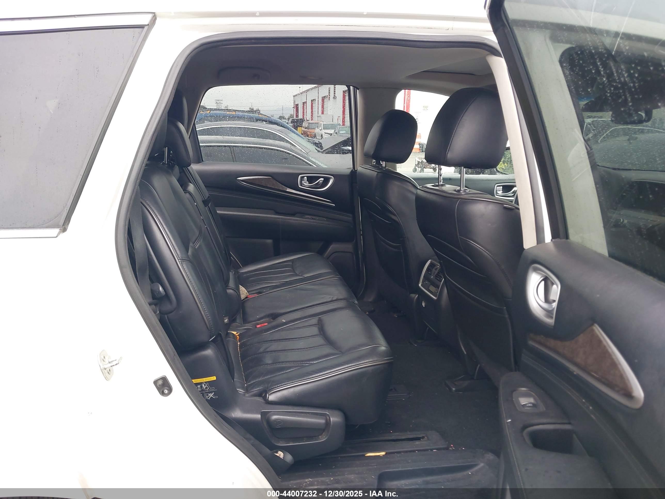 INFINITI QX60 image 8
