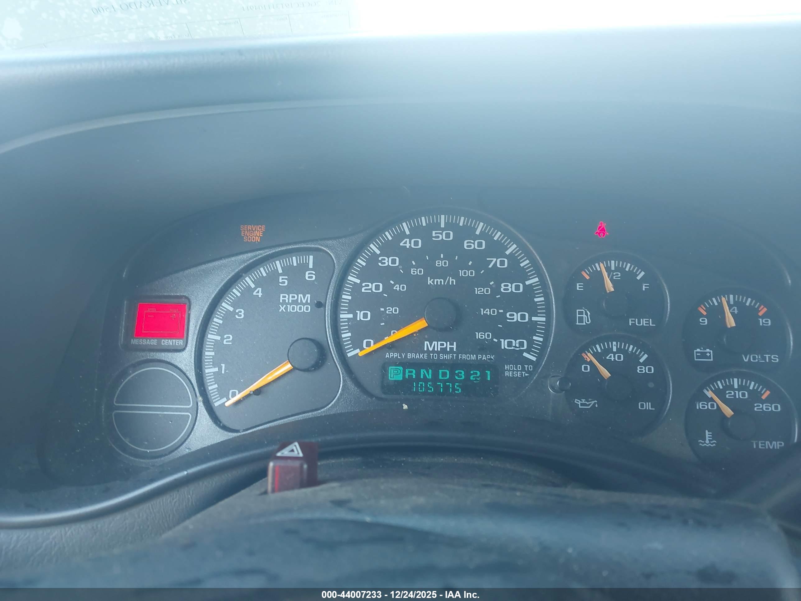 CHEVROLET SILVERADO image 7