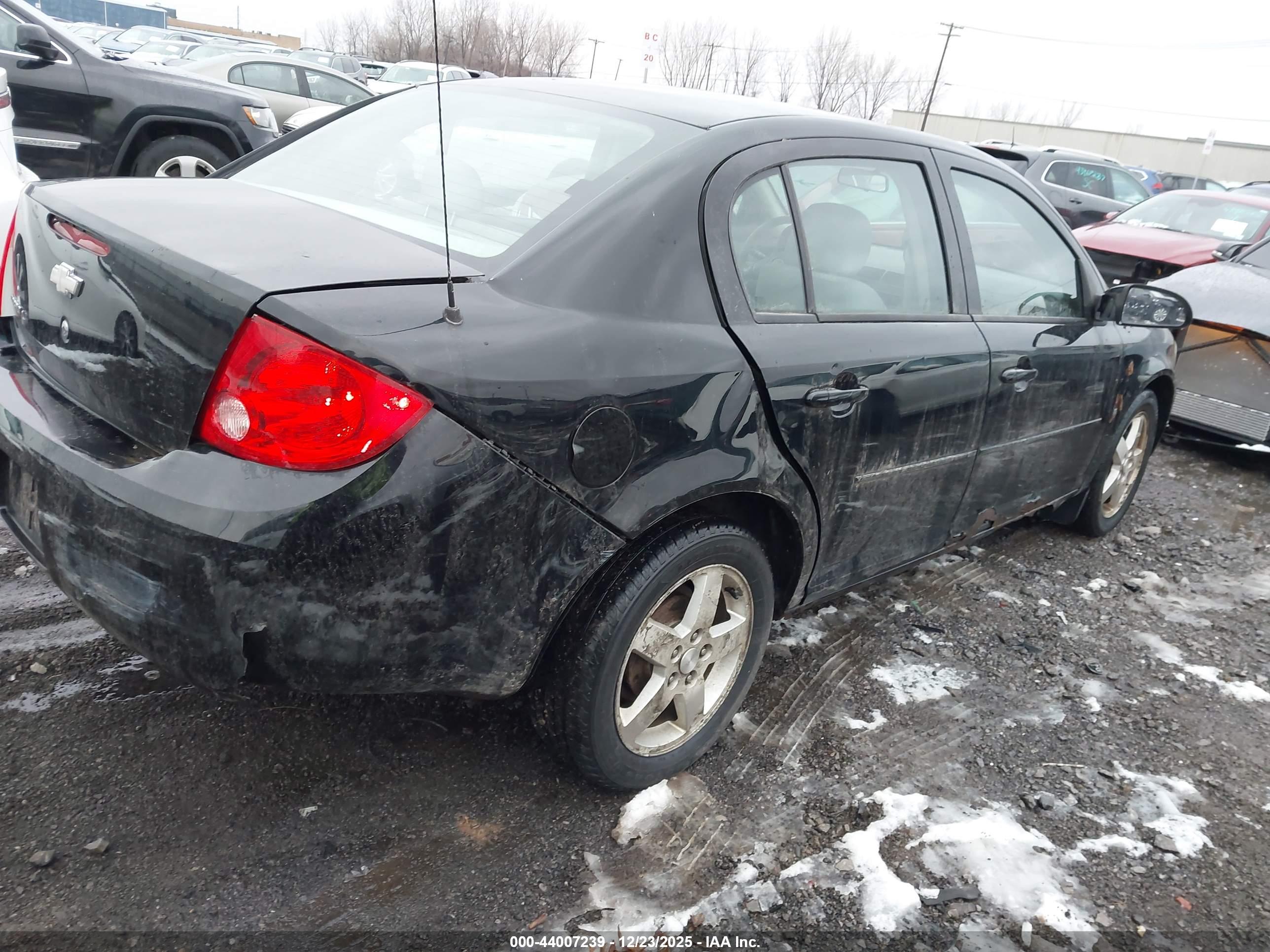 CHEVROLET COBALT image 4