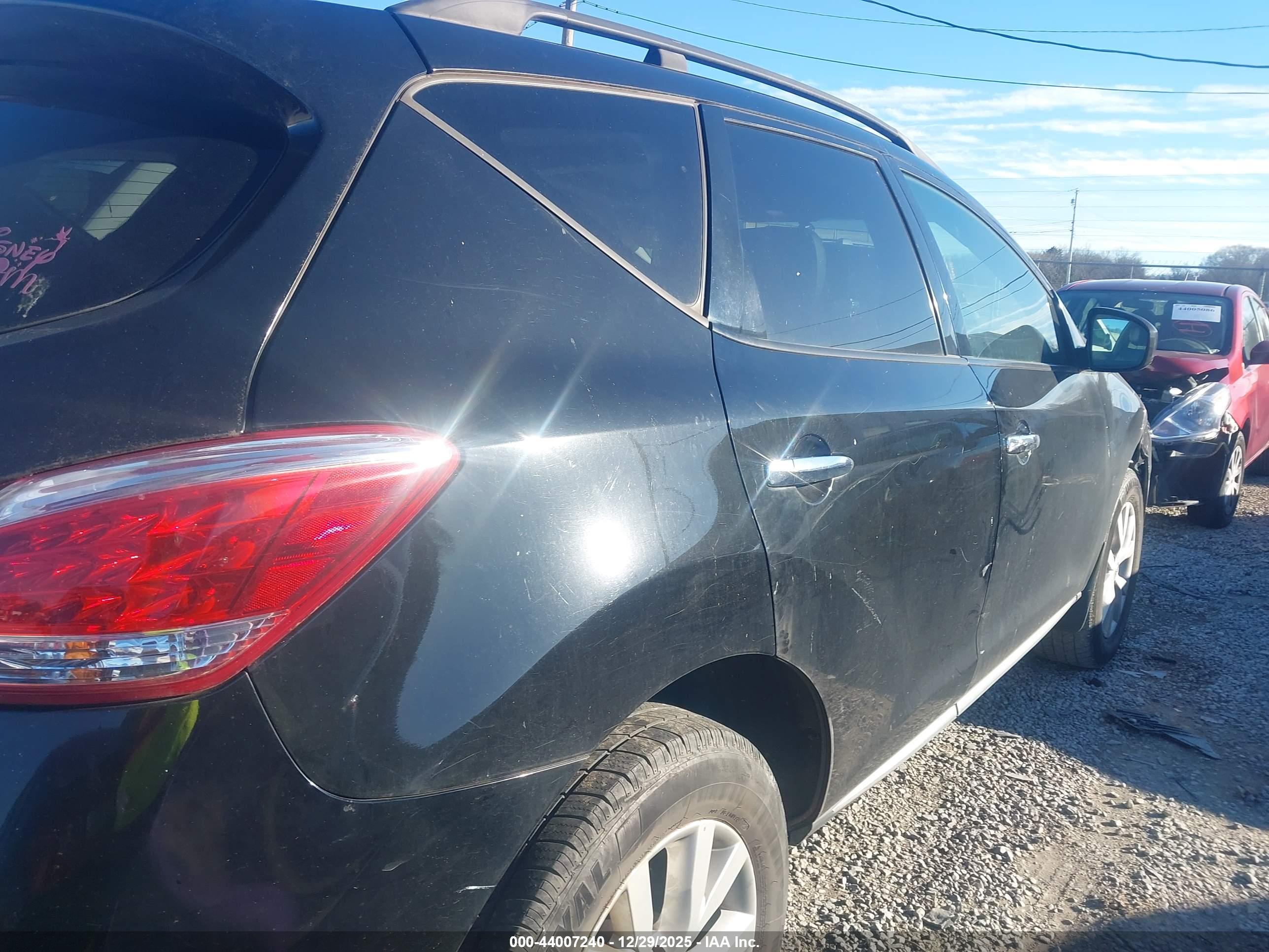 NISSAN MURANO image 4