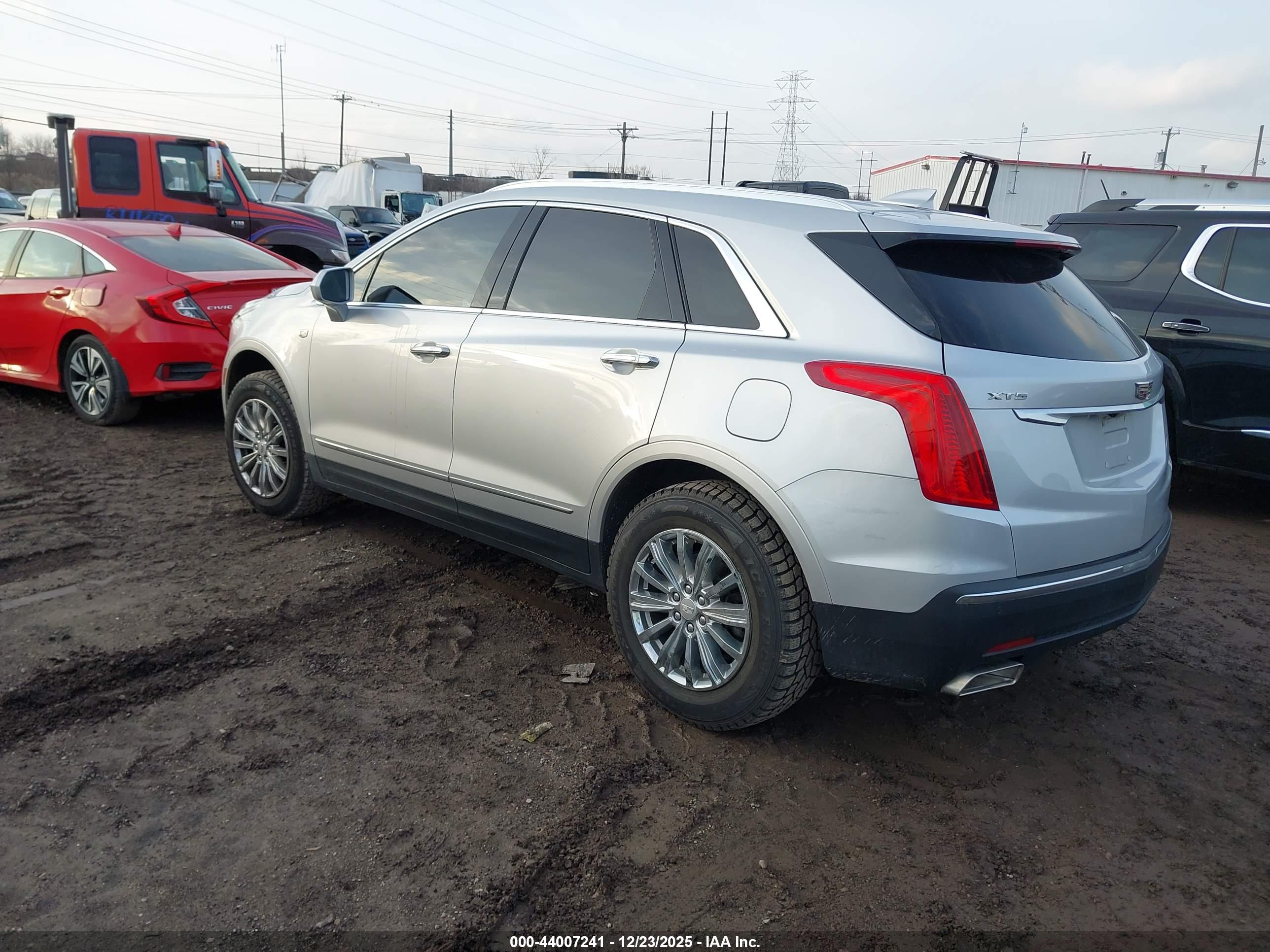 CADILLAC XT5 image 3
