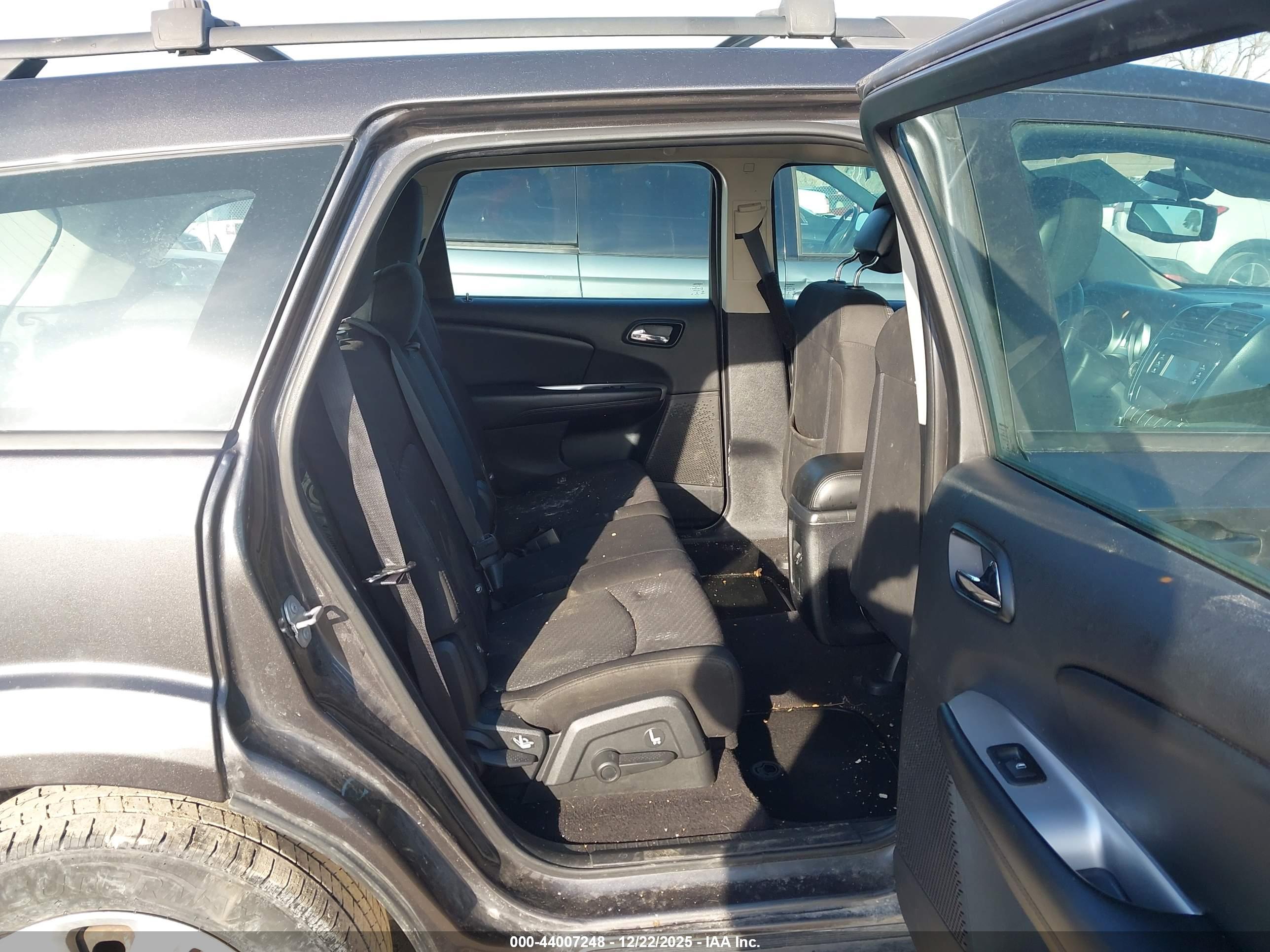 DODGE JOURNEY image 8