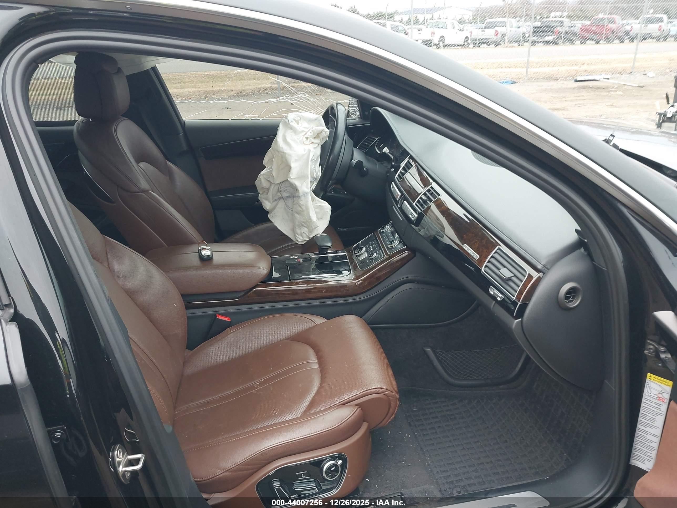 AUDI A8 image 5