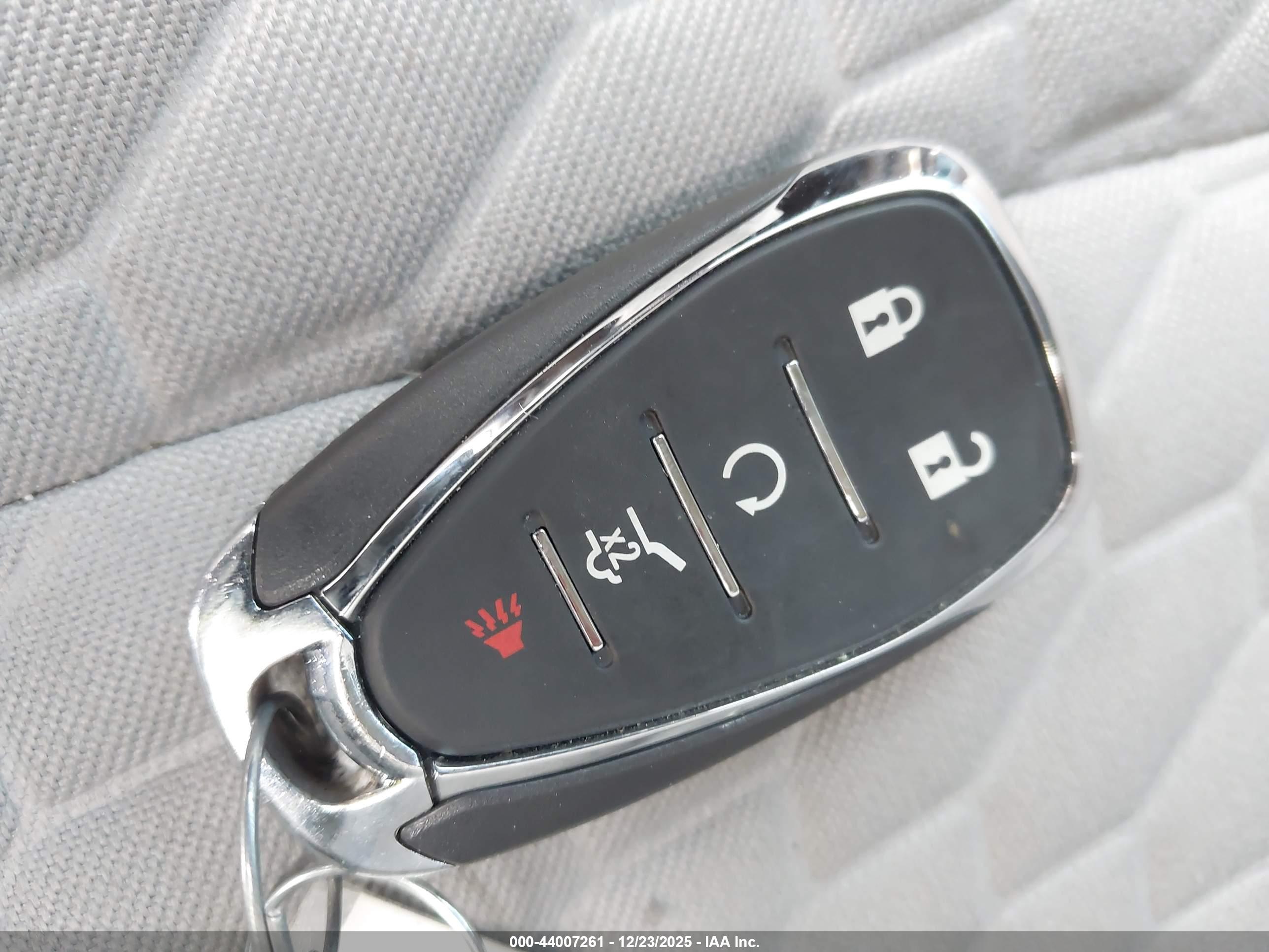 CHEVROLET EQUINOX image 11