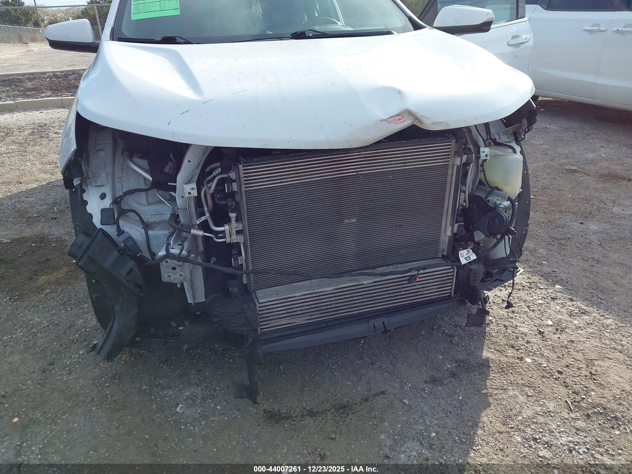 CHEVROLET EQUINOX image 6