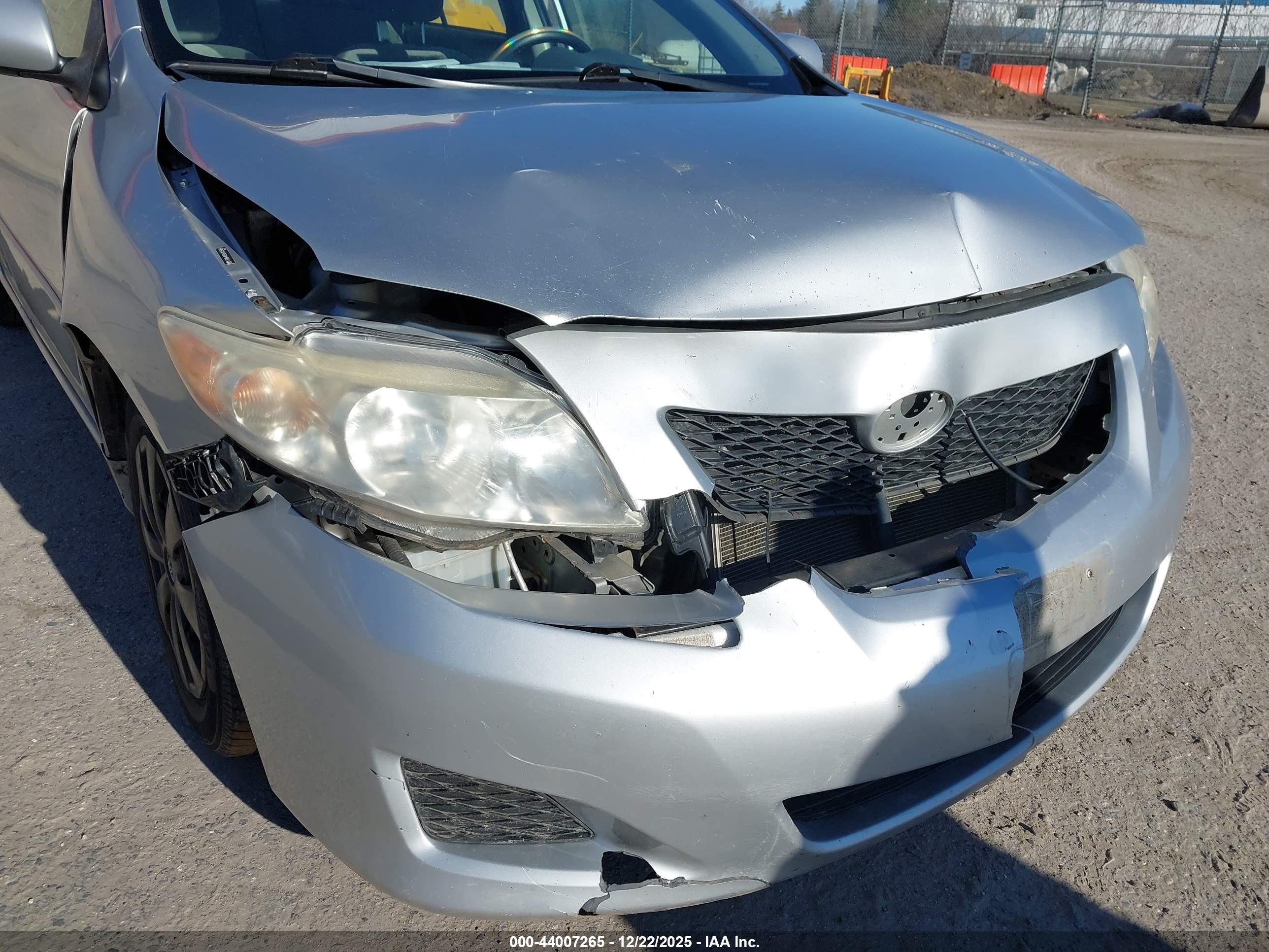TOYOTA COROLLA image 6