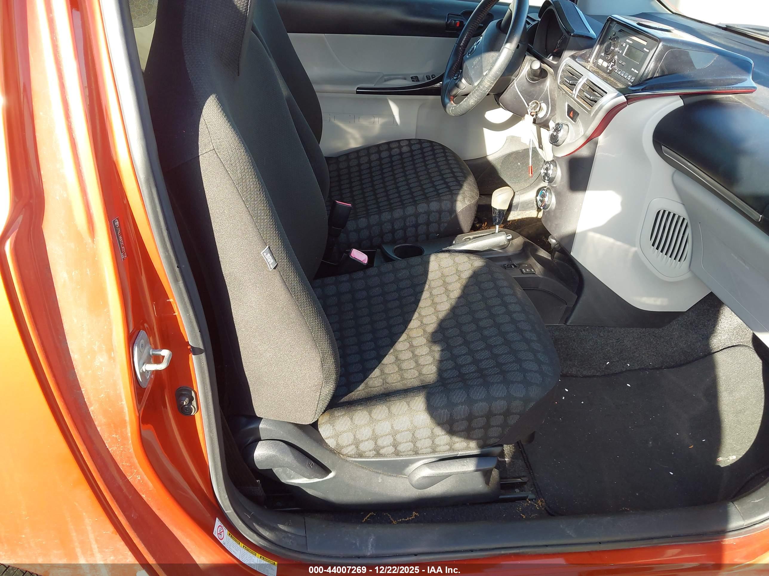 SCION IQ image 5