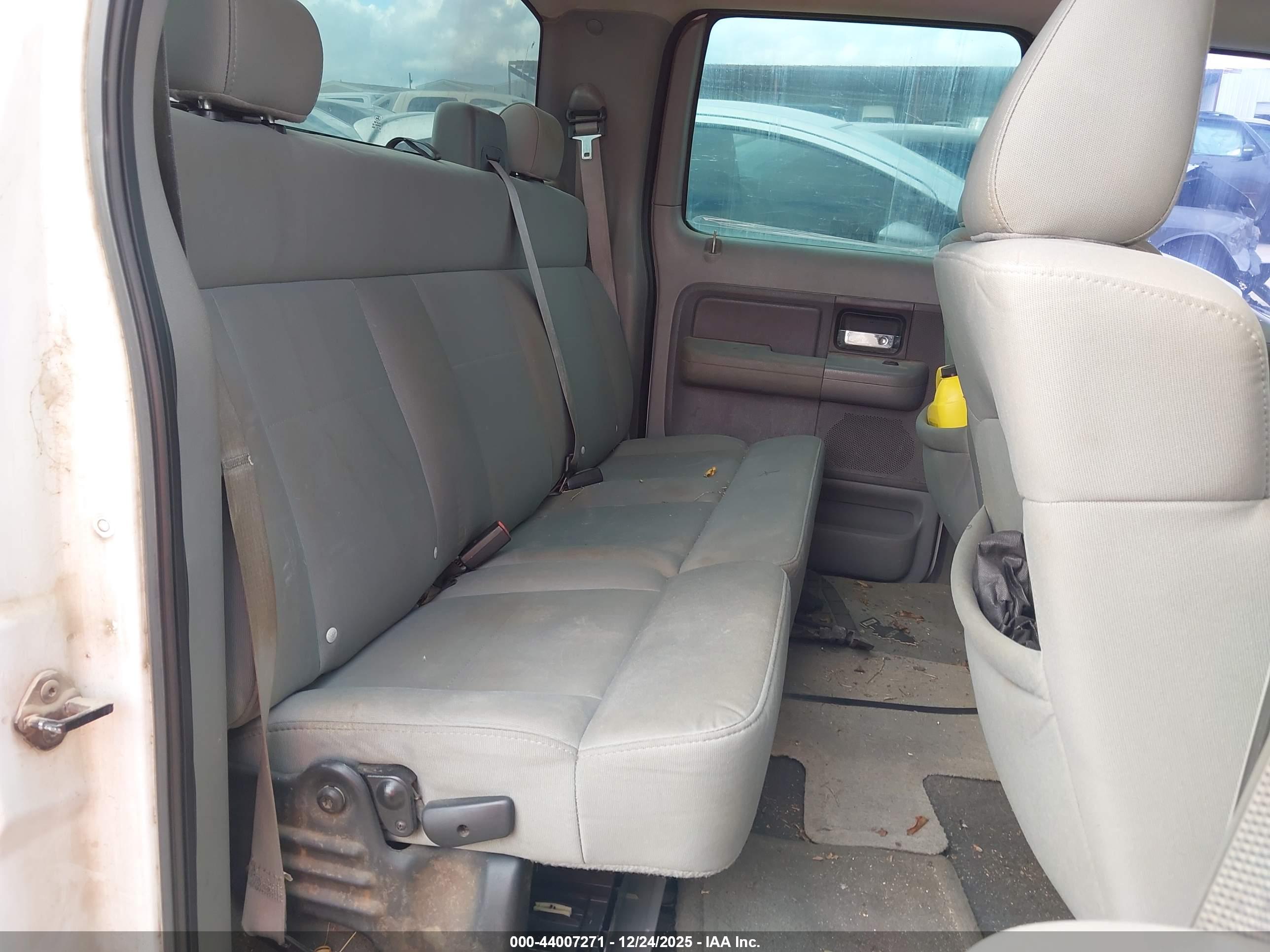 FORD F-150 image 8