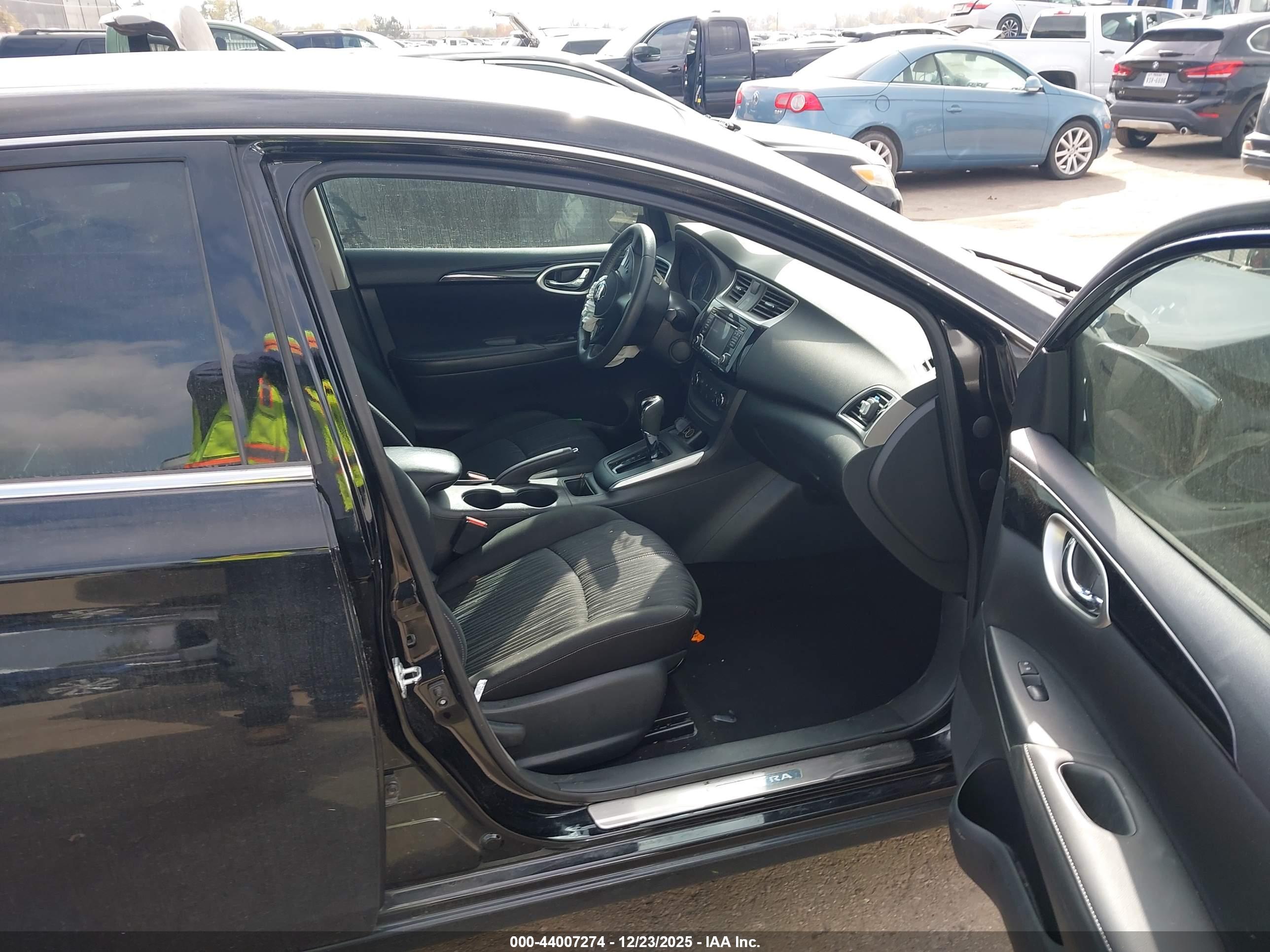 NISSAN SENTRA image 5