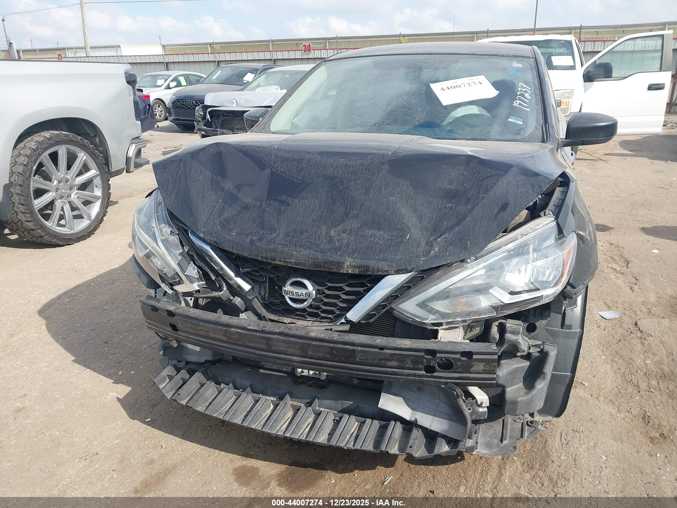 NISSAN SENTRA image 6