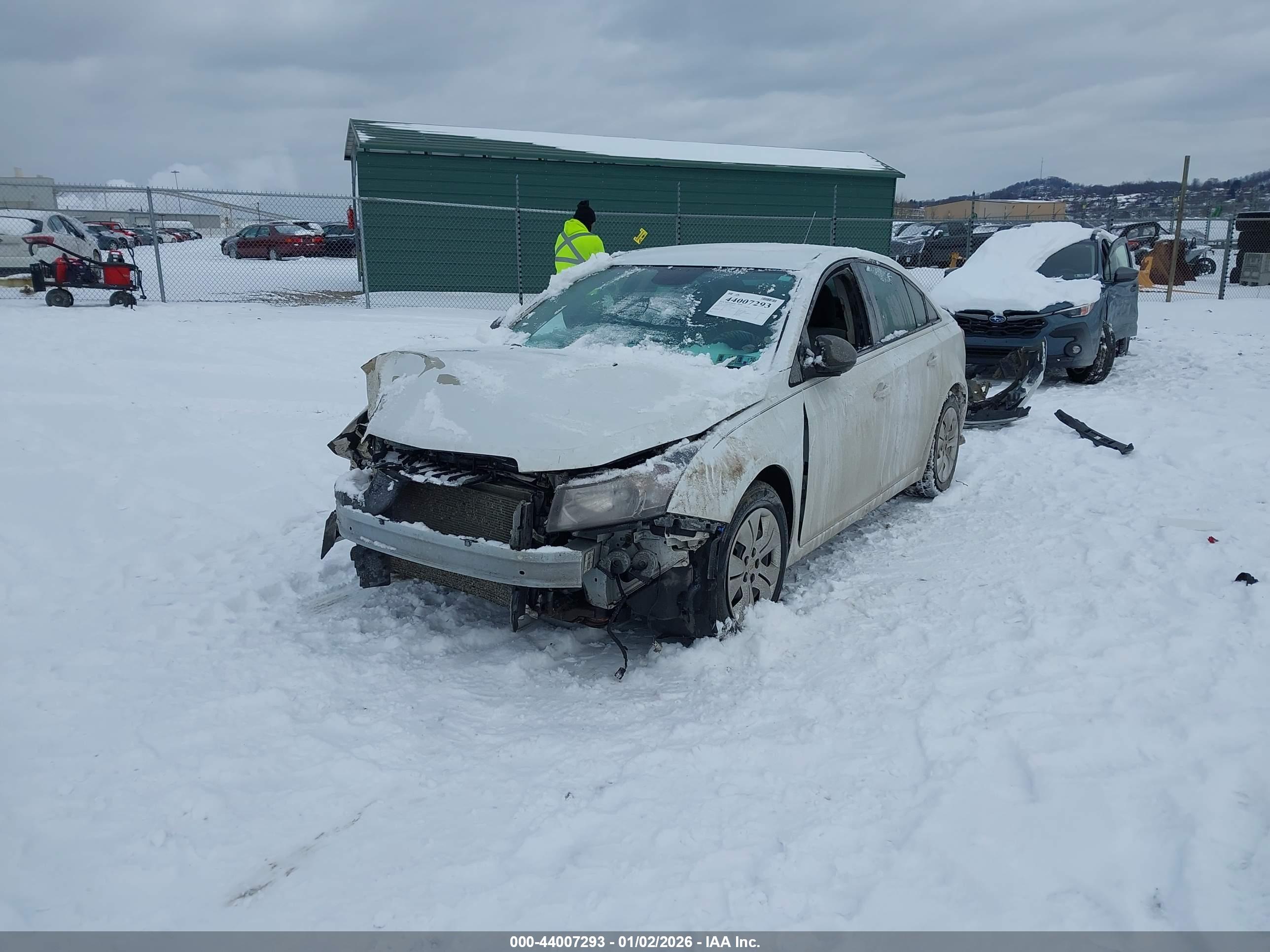 CHEVROLET CRUZE image 2