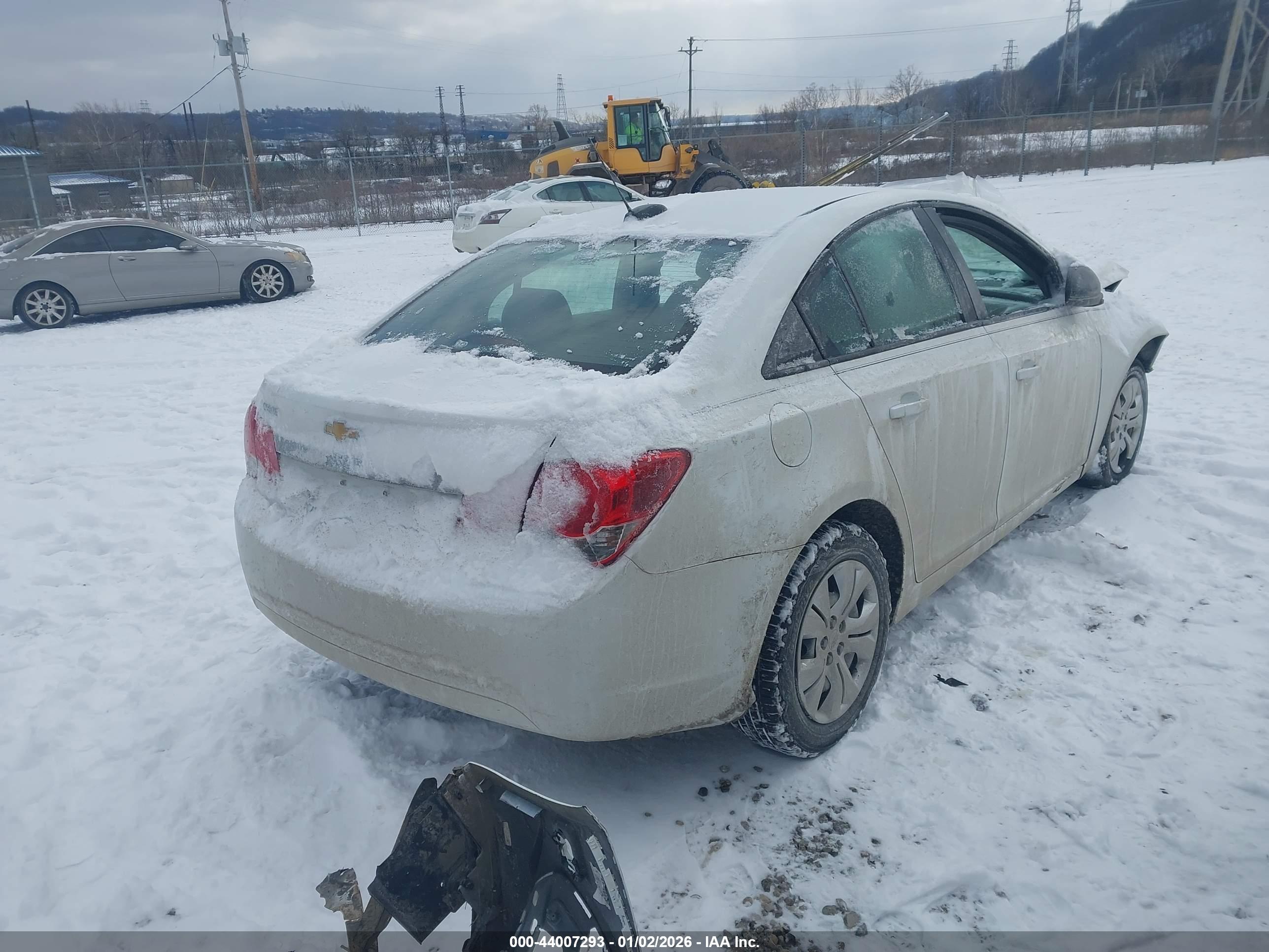 CHEVROLET CRUZE image 4