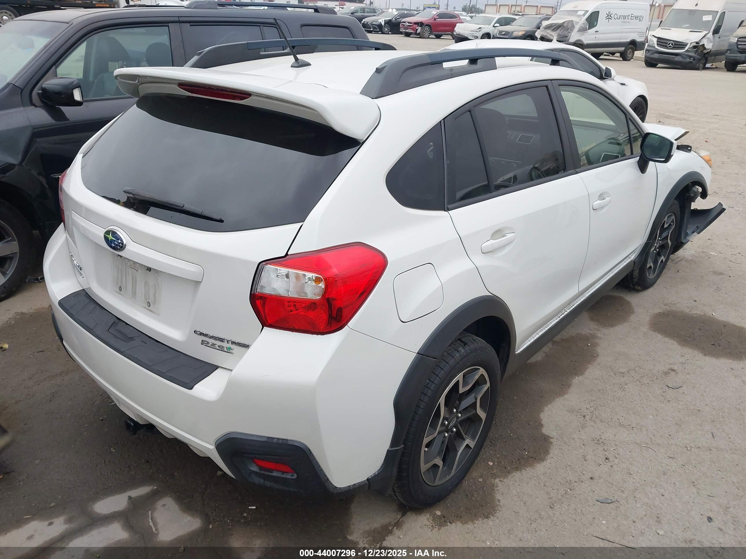SUBARU CROSSTREK image 4