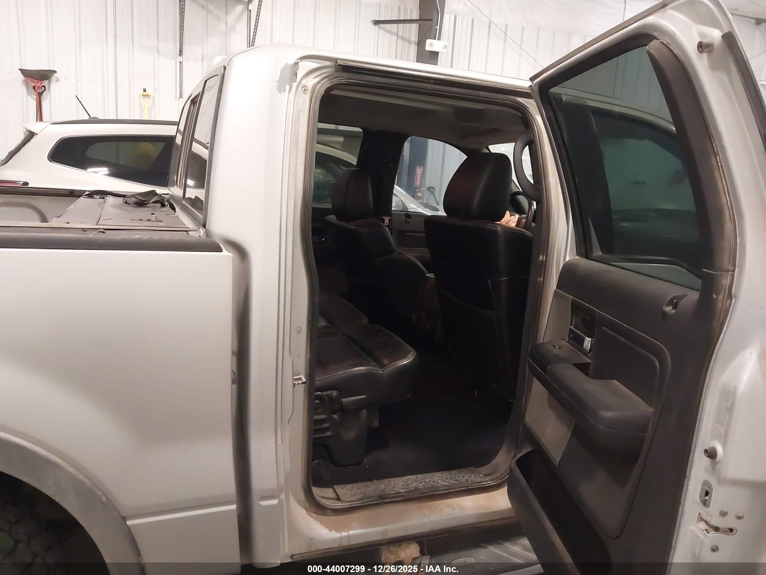FORD F-150 image 8