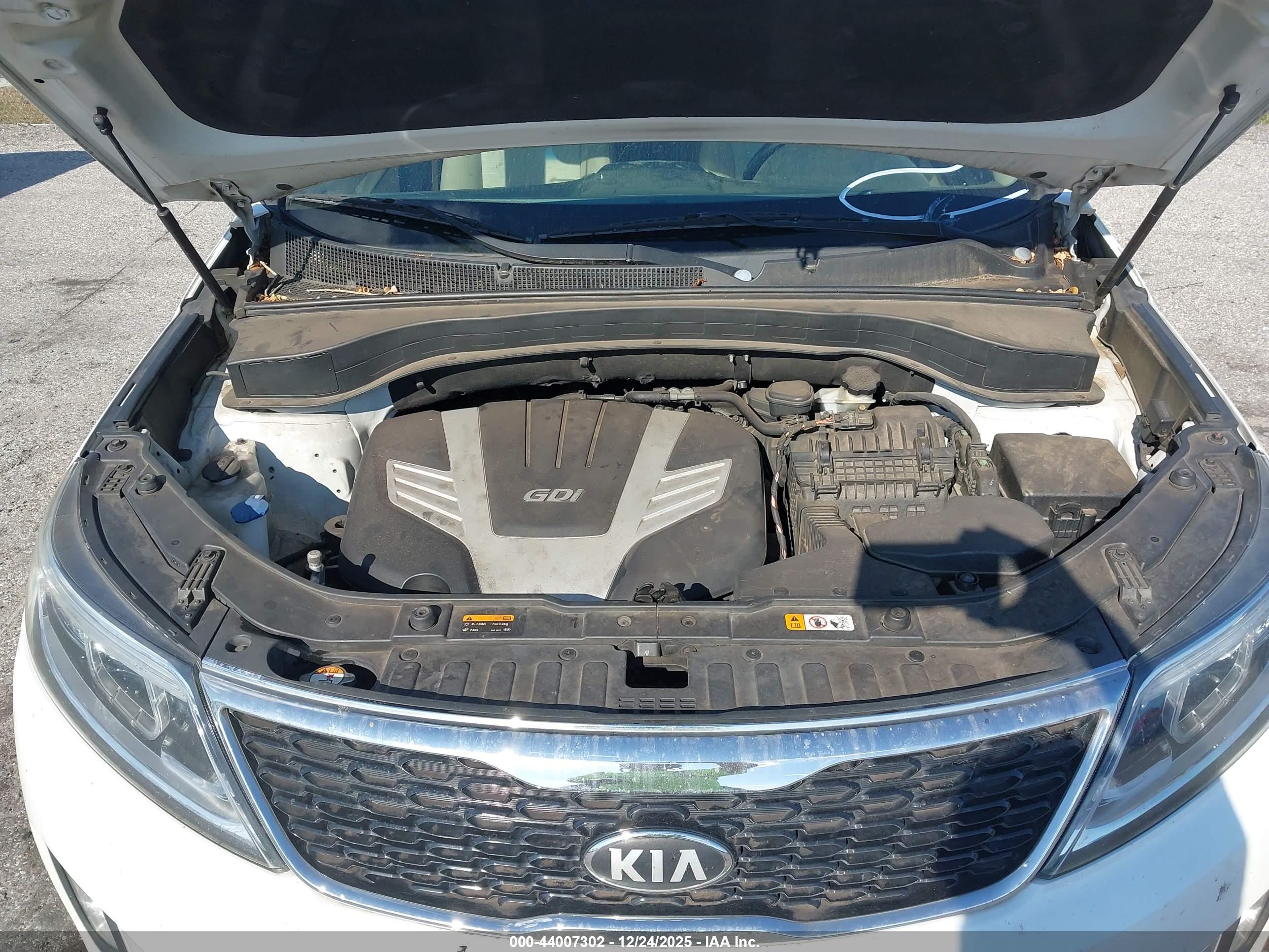 KIA SORENTO image 10