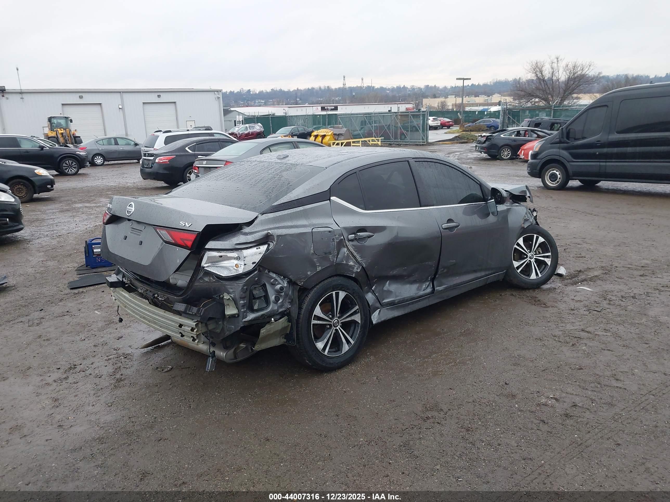NISSAN SENTRA image 4