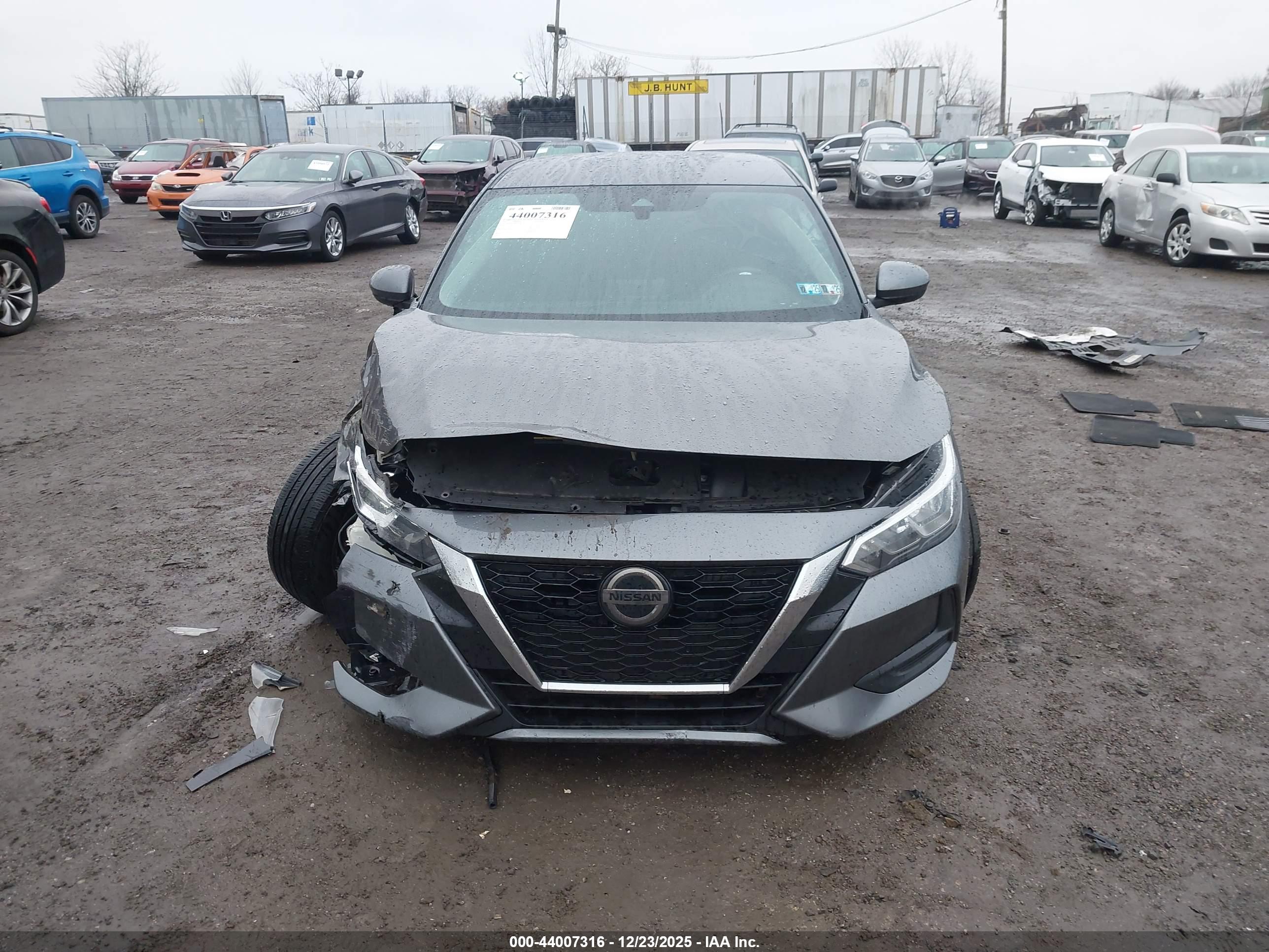 NISSAN SENTRA image 6