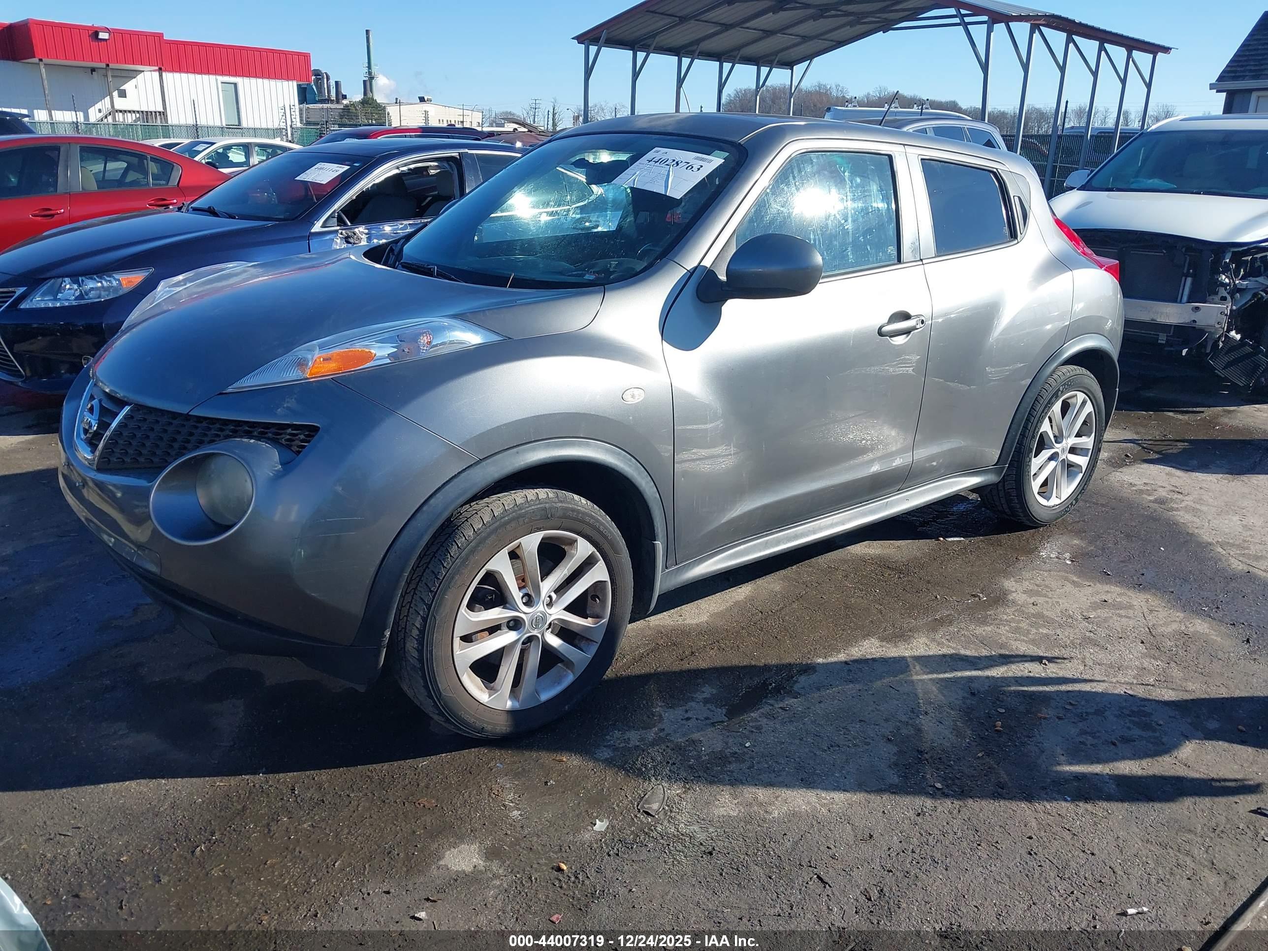 NISSAN JUKE image 2
