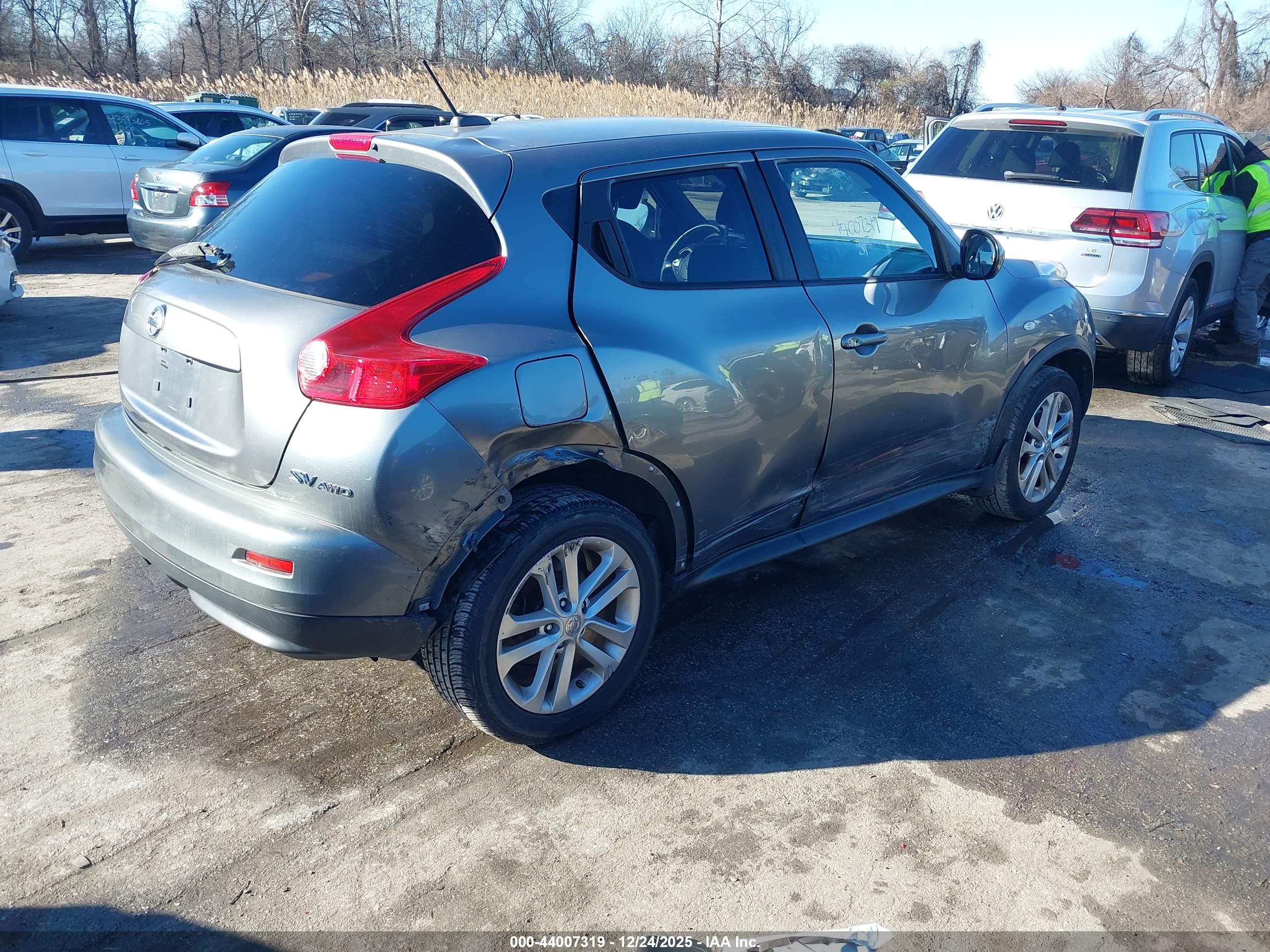 NISSAN JUKE image 4