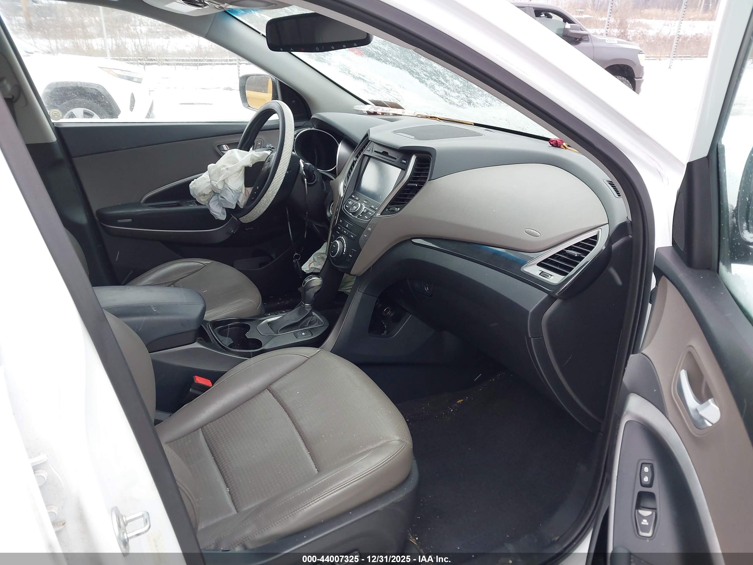 HYUNDAI SANTA image 5