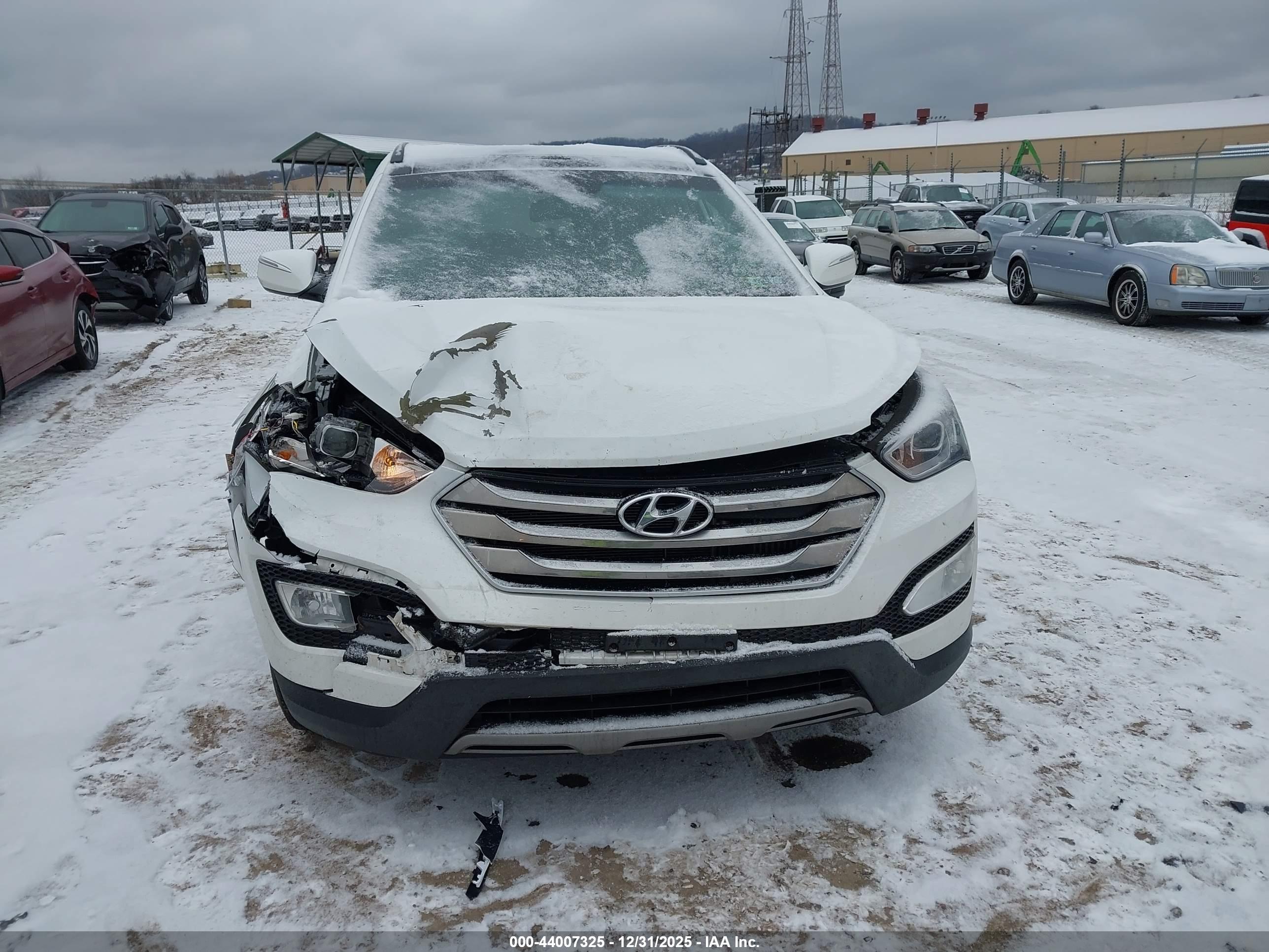 HYUNDAI SANTA image 6