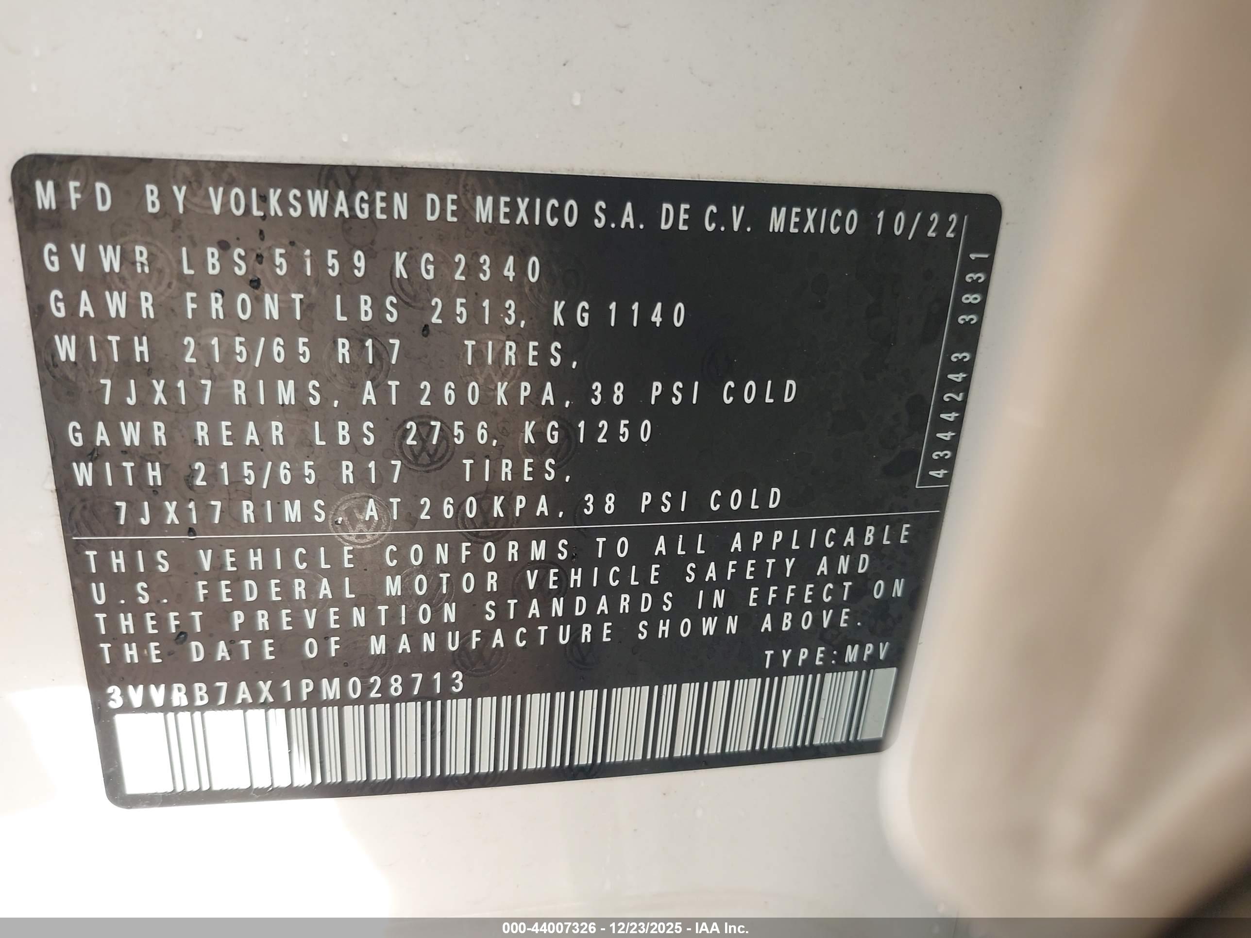 VOLKSWAGEN TIGUAN image 9