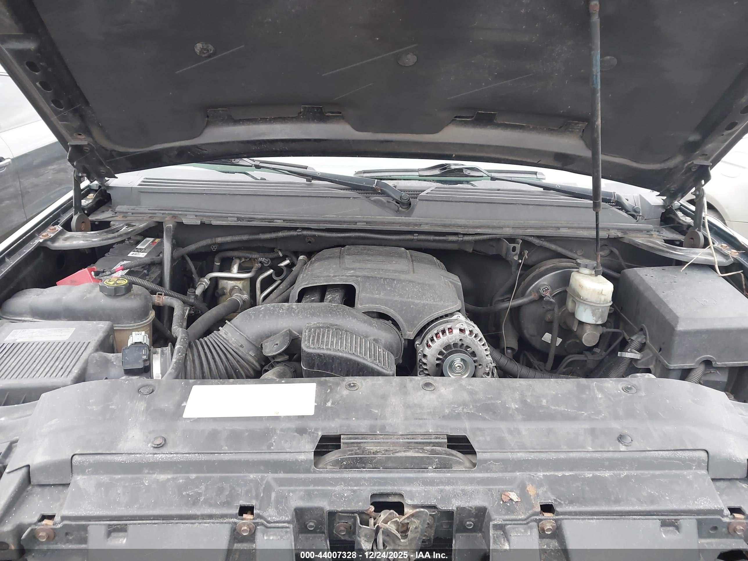 GMC YUKON image 10